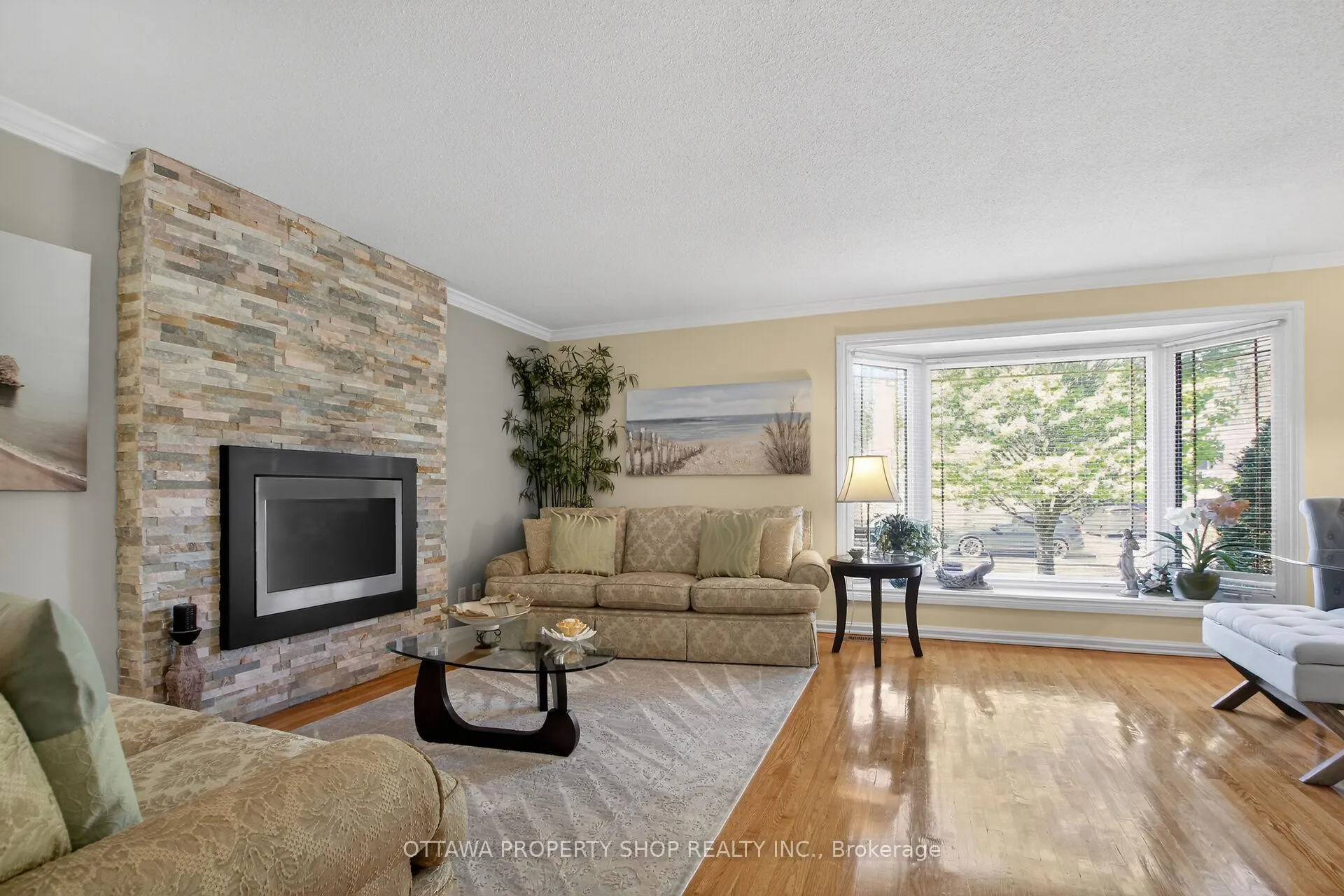 Photo 11 of 49 Country Lane, Ottawa, Kanata - Glencairn/Hazeldean — HOMEH