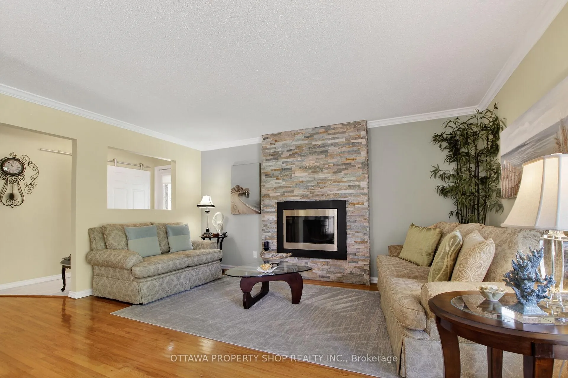 Photo 12 of 49 Country Lane, Ottawa, Kanata - Glencairn/Hazeldean — HOMEH