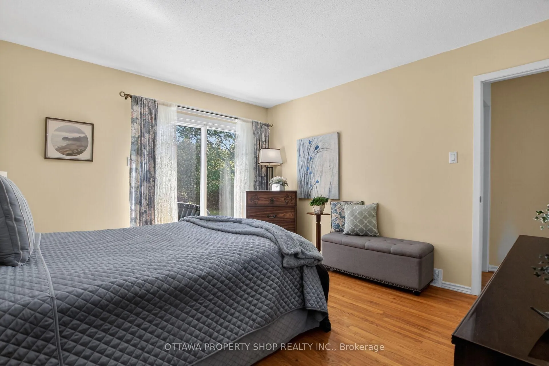 Photo 17 of 49 Country Lane, Ottawa, Kanata - Glencairn/Hazeldean — HOMEH