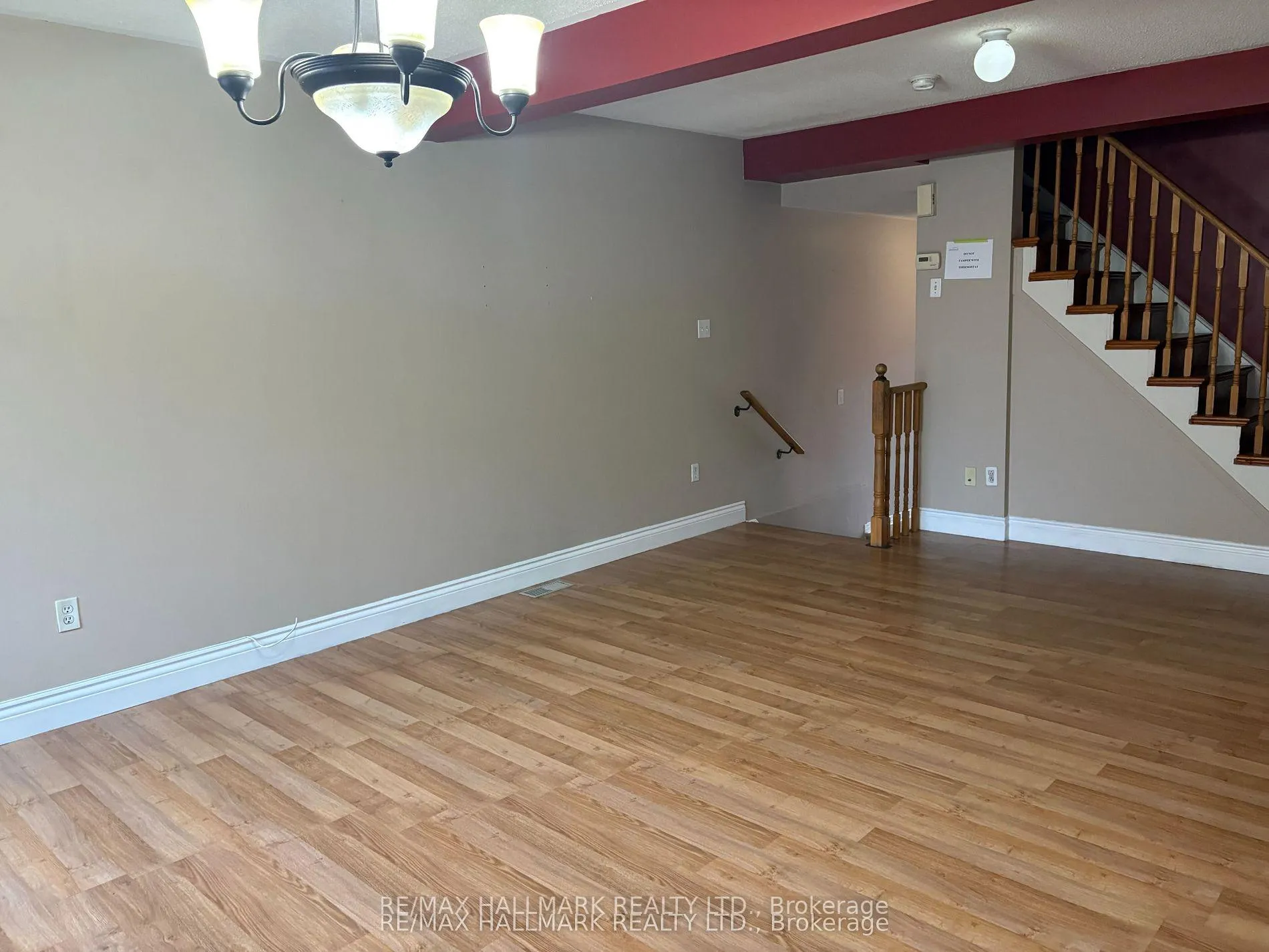 Photo 2 of 138 Spadina Road, Brampton, Brampton West — HOMEH