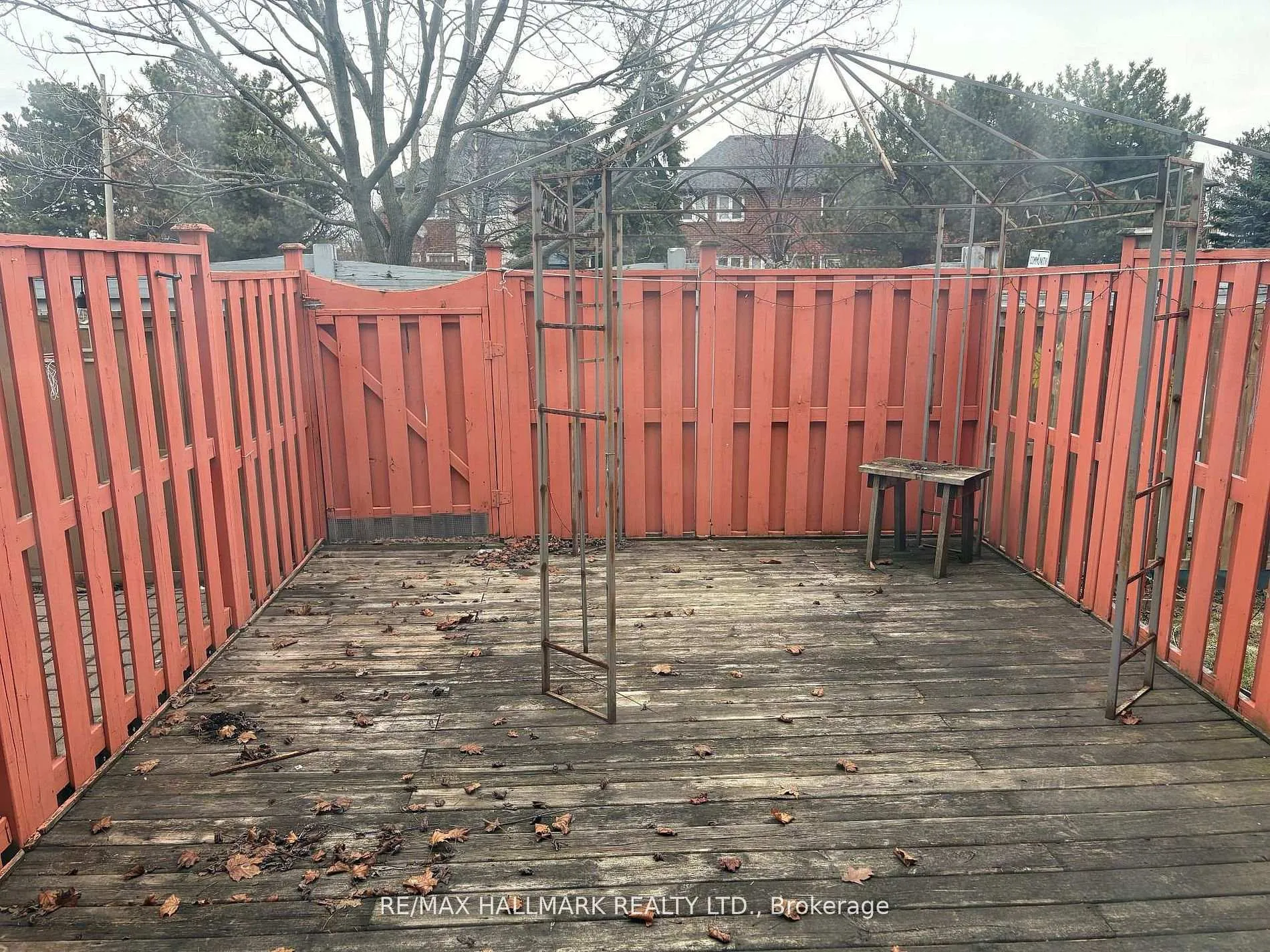 Photo 11 of 138 Spadina Road, Brampton, Brampton West — HOMEH