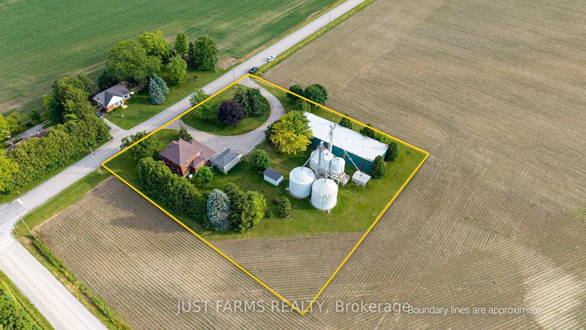Photo 3 of 8297 St. Andrew's Line, Chatham-Kent, Dover — HOMEH