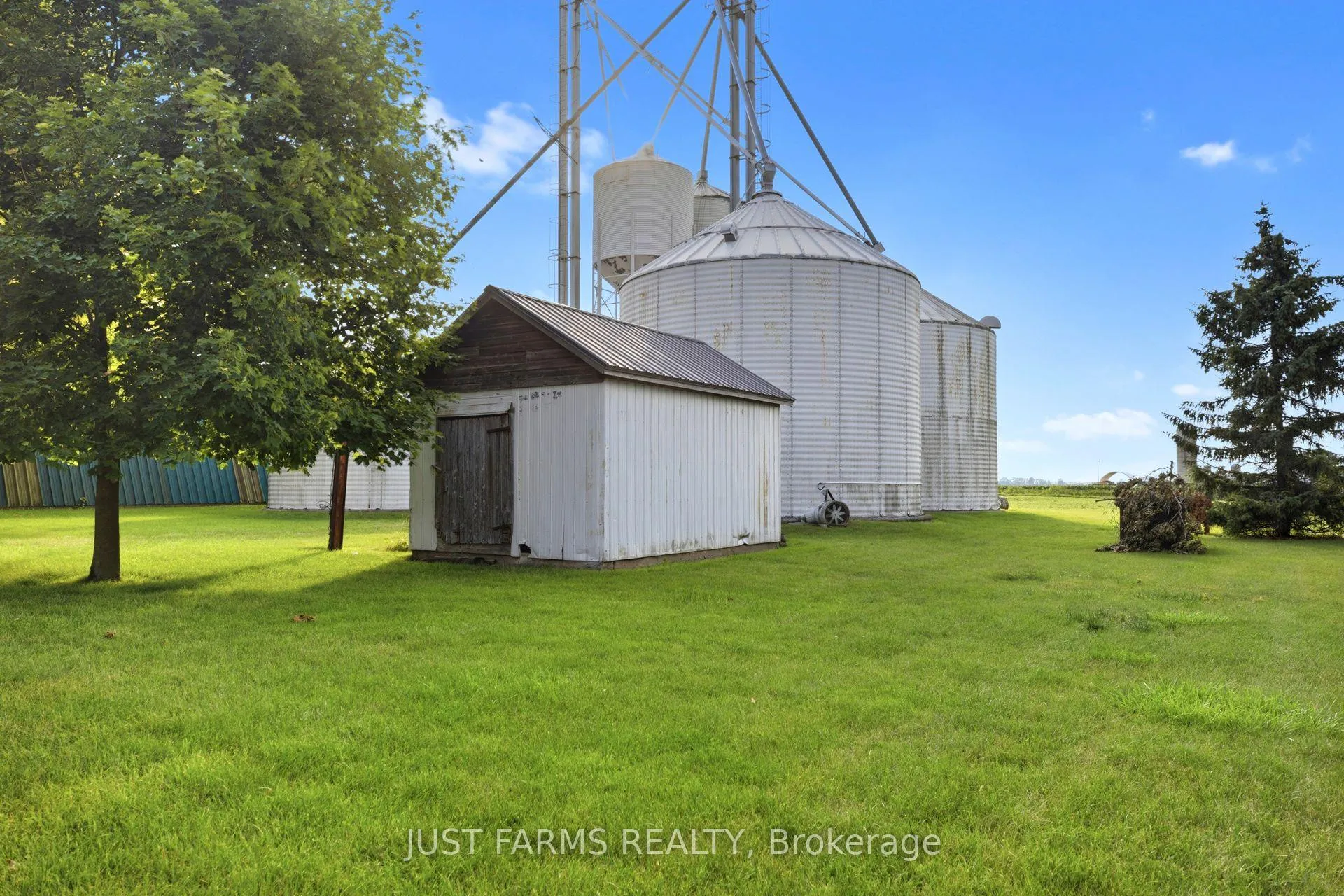 Photo 11 of 8297 St. Andrew's Line, Chatham-Kent, Dover — HOMEH