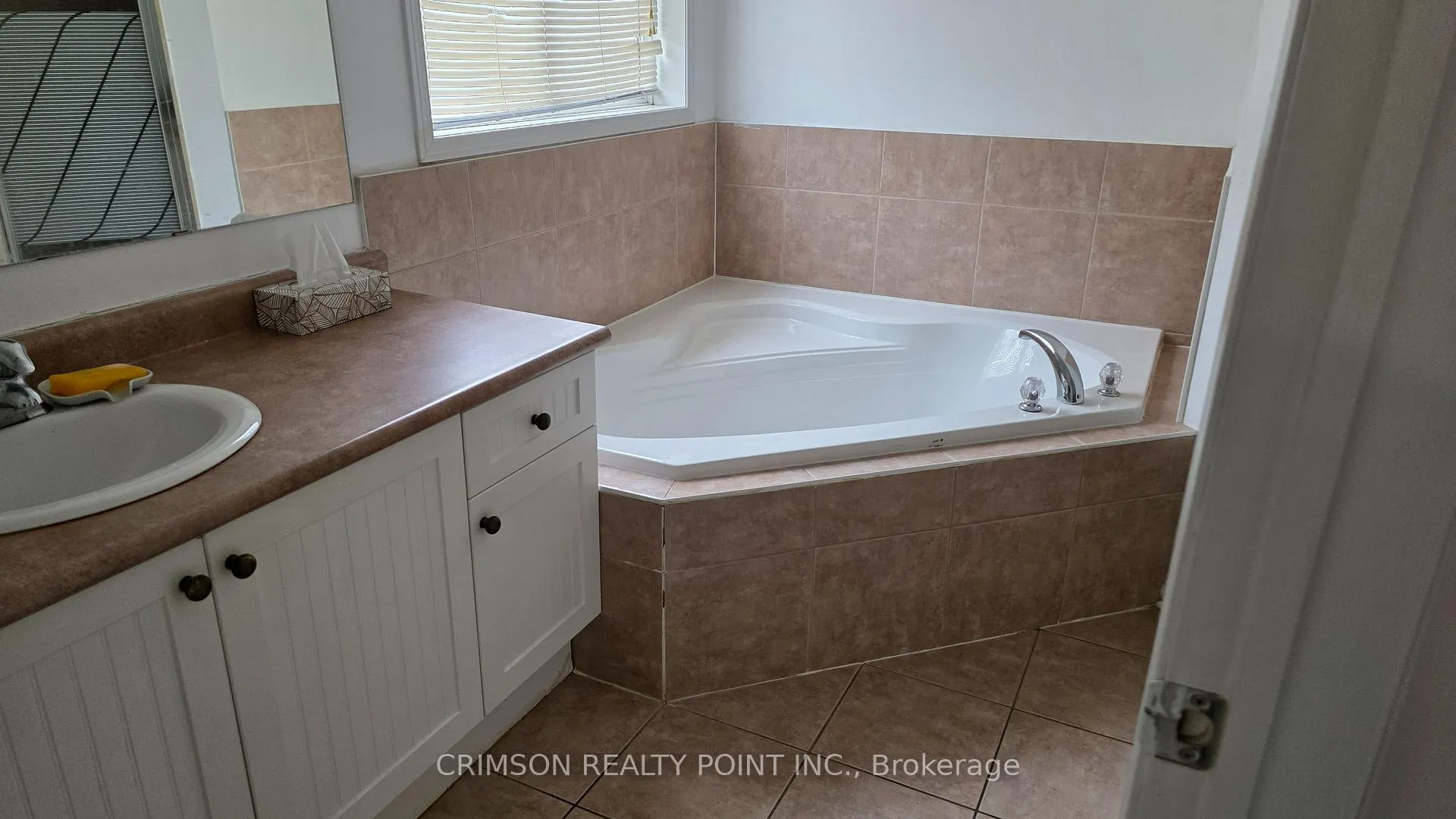 Photo 23 of 1299 Ashgrove Crescent, Oshawa, Pinecrest — HOMEH
