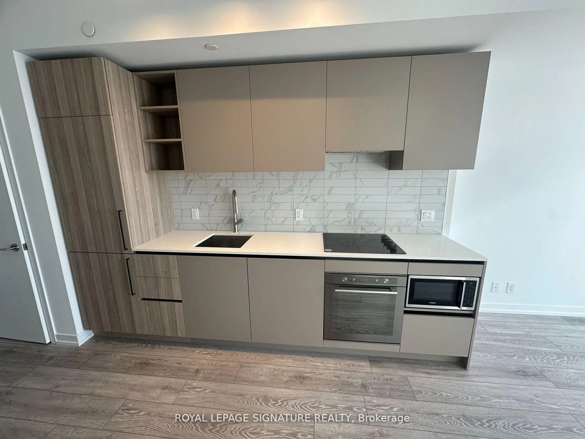Photo 6 of Unit 4615, 55 Mercer Street, Toronto, Waterfront Communities — HOMEH