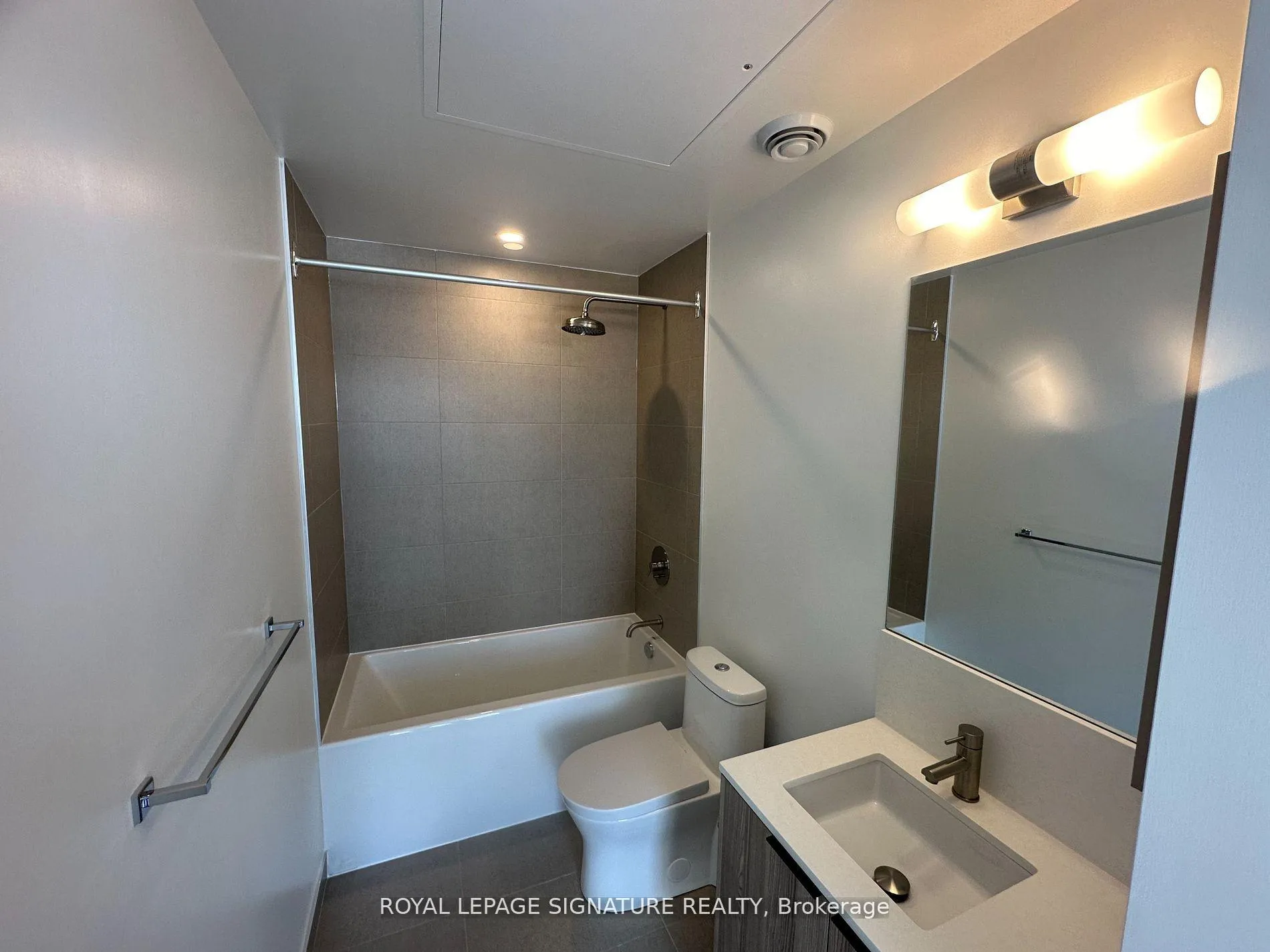 Photo 14 of Unit 4615, 55 Mercer Street, Toronto, Waterfront Communities — HOMEH