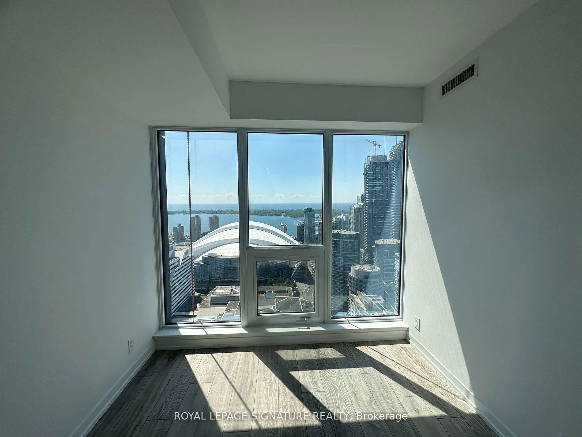 Photo 21 of Unit 4615, 55 Mercer Street, Toronto, Waterfront Communities — HOMEH