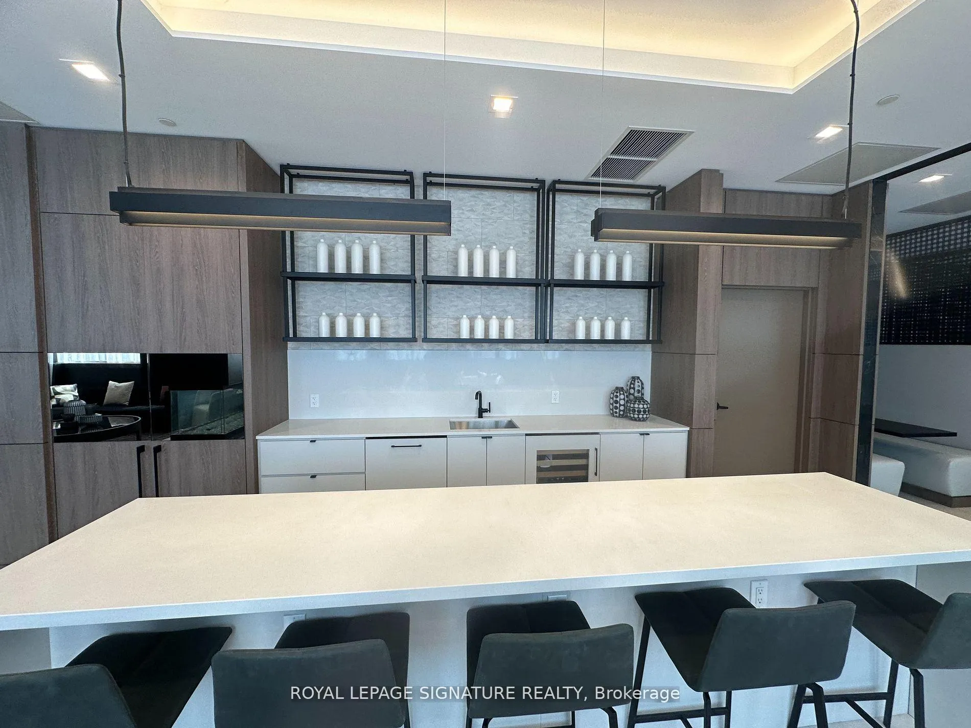 Photo 25 of Unit 4615, 55 Mercer Street, Toronto, Waterfront Communities — HOMEH
