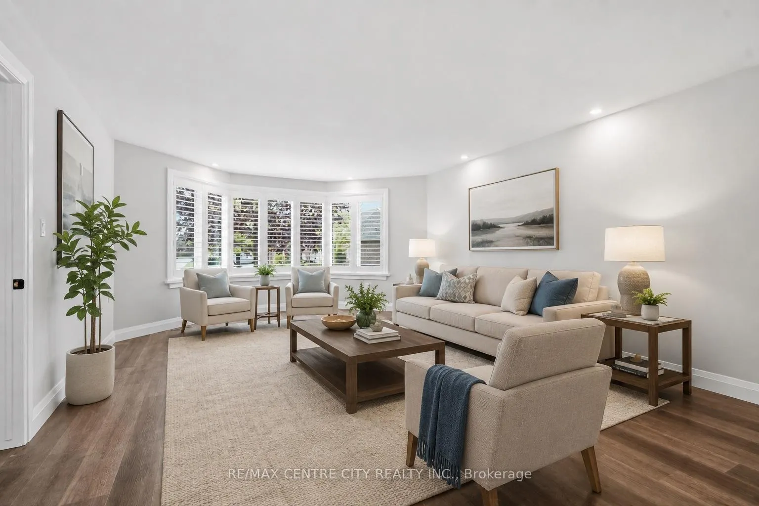 Photo 4 of 22 Ilderbrook Circle, Middlesex Centre, Ilderton — HOMEH