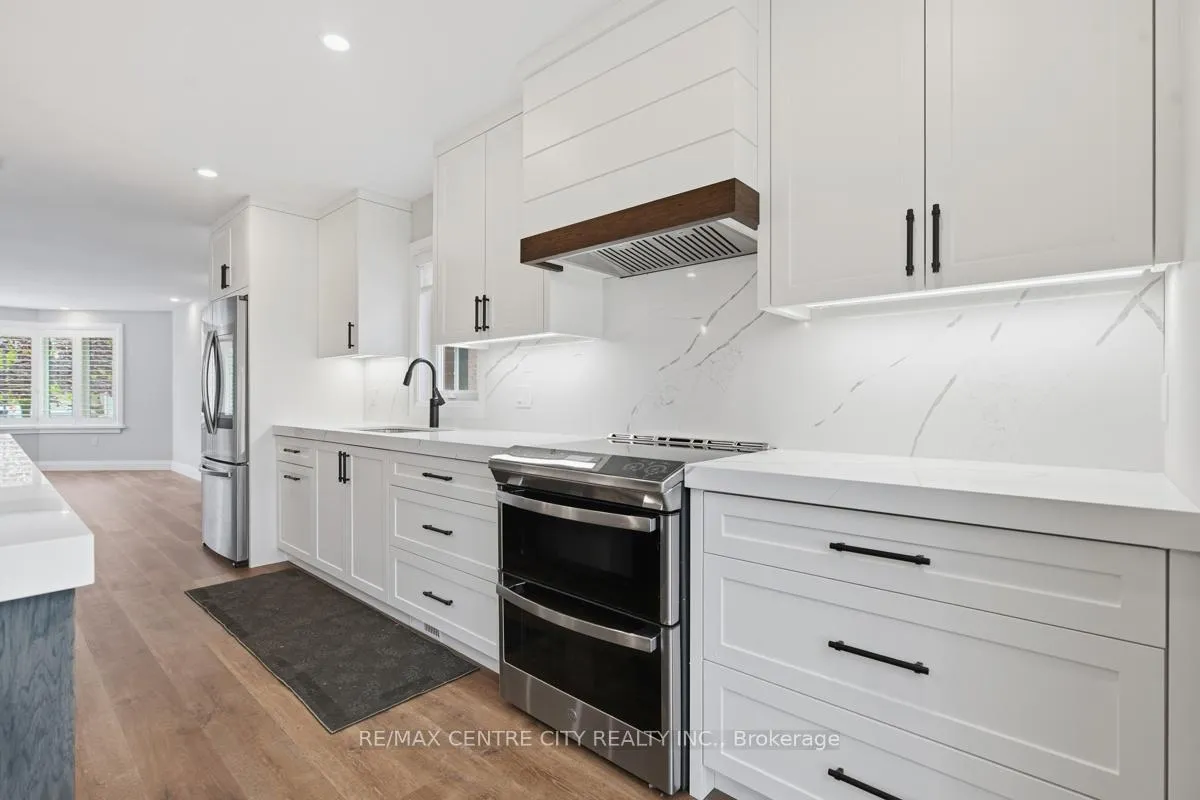 Photo 13 of 22 Ilderbrook Circle, Middlesex Centre, Ilderton — HOMEH