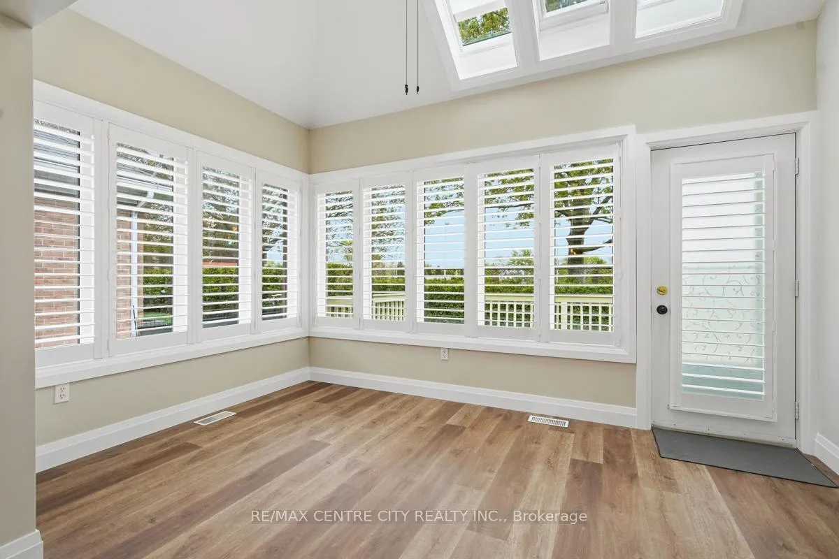 Photo 17 of 22 Ilderbrook Circle, Middlesex Centre, Ilderton — HOMEH