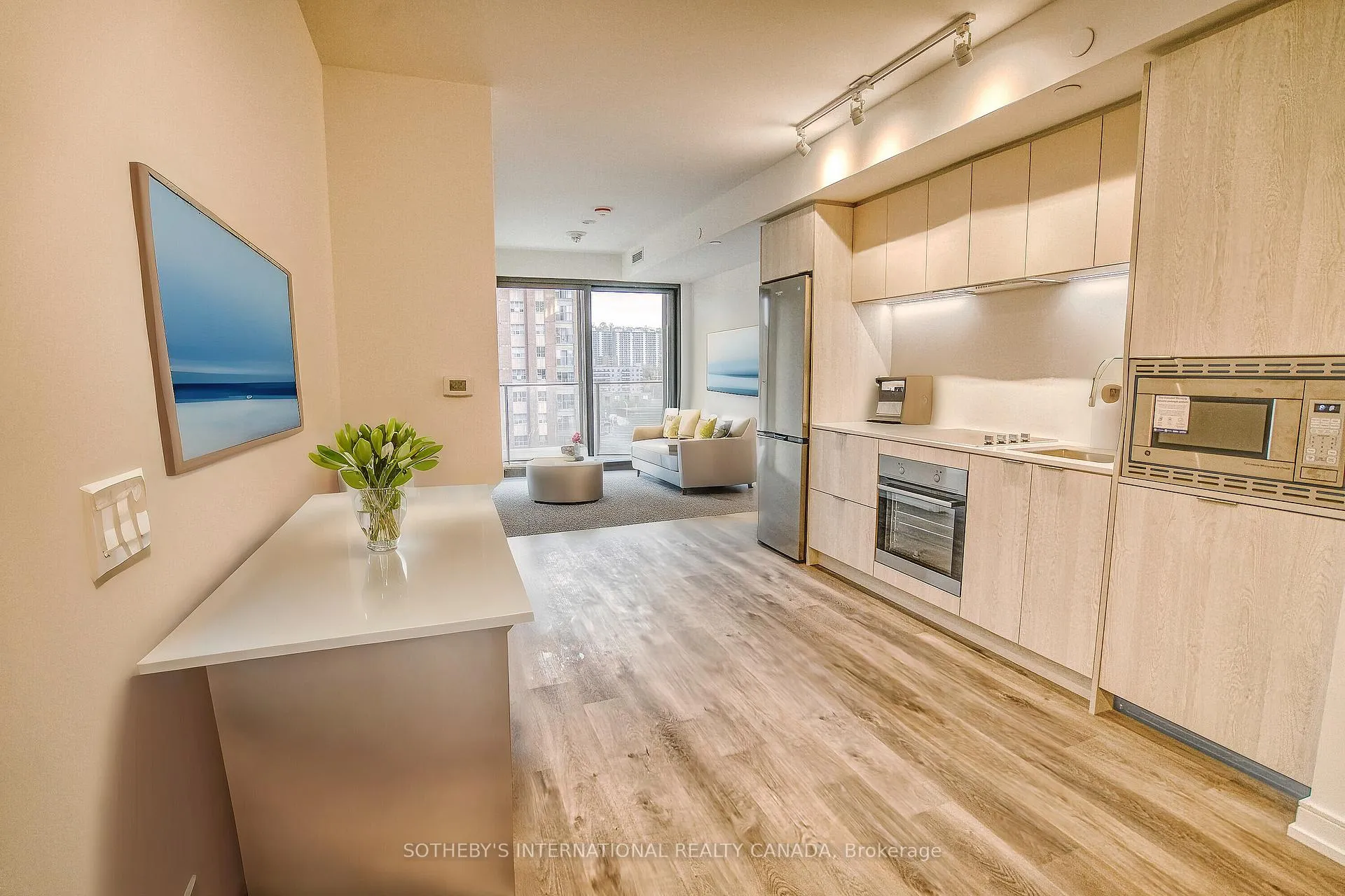 Photo 3 of Unit 805, 1 Jarvis Street, Hamilton, Beasley — HOMEH
