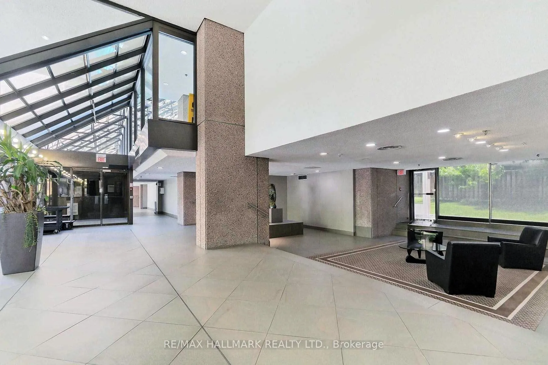 Photo 2 of Unit Ph10, 447 Walmer Road, Toronto, Forest Hill South — HOMEH