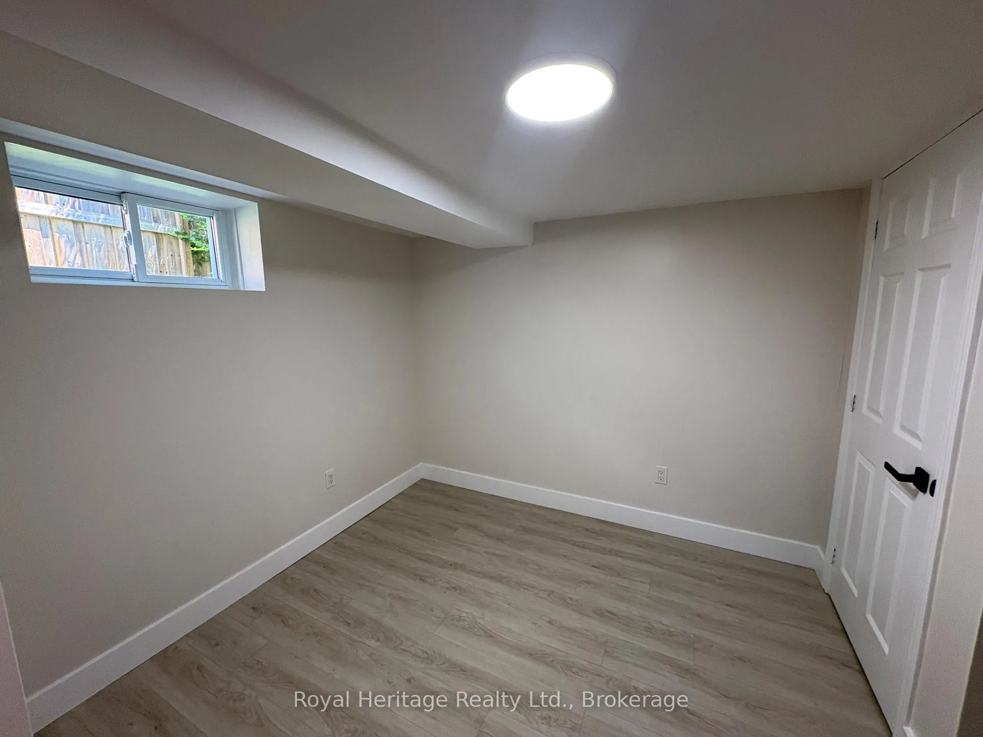 Photo 12 of Unit Bsmt, 499 Braidwood Avenue, Peterborough, Otonabee Ward 1 — HOMEH