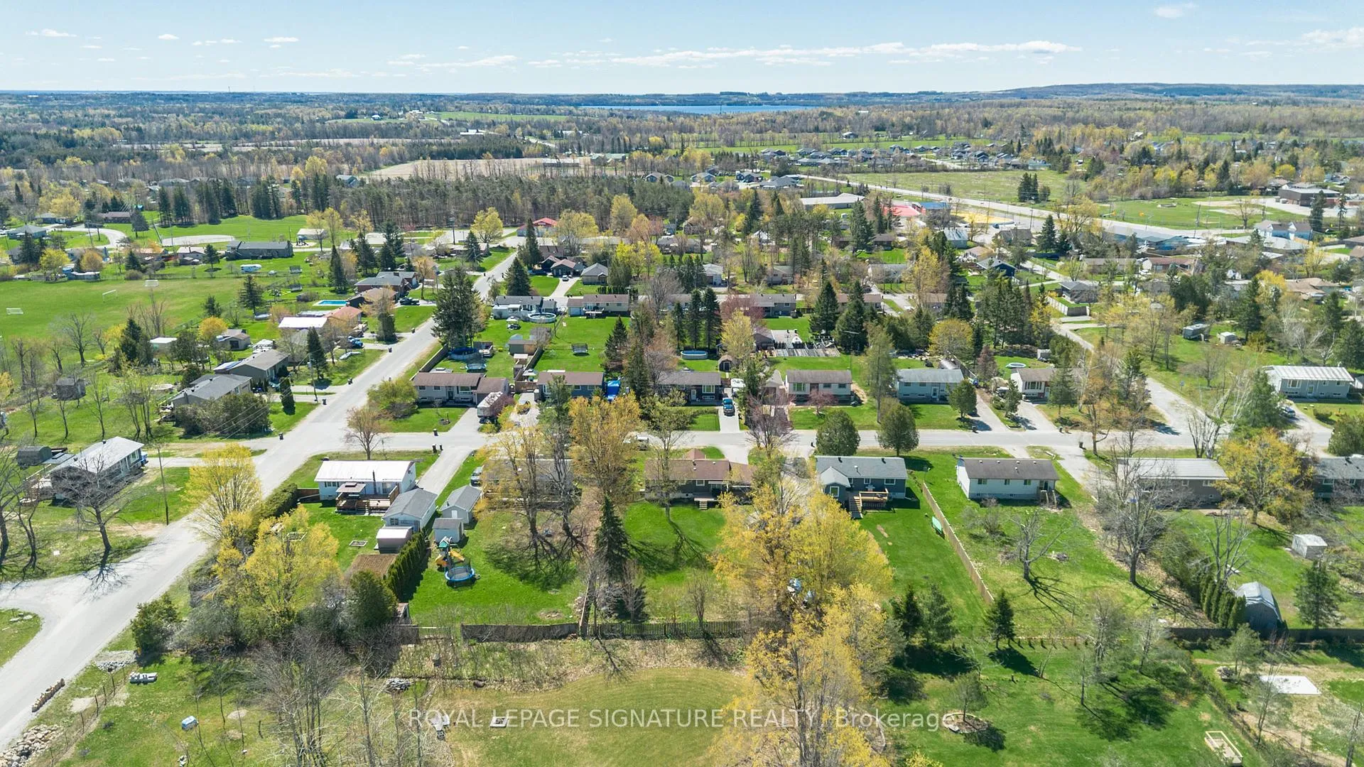 Photo 23 of 34 Champlain Crescent, Oro-Medonte, Warminster — HOMEH