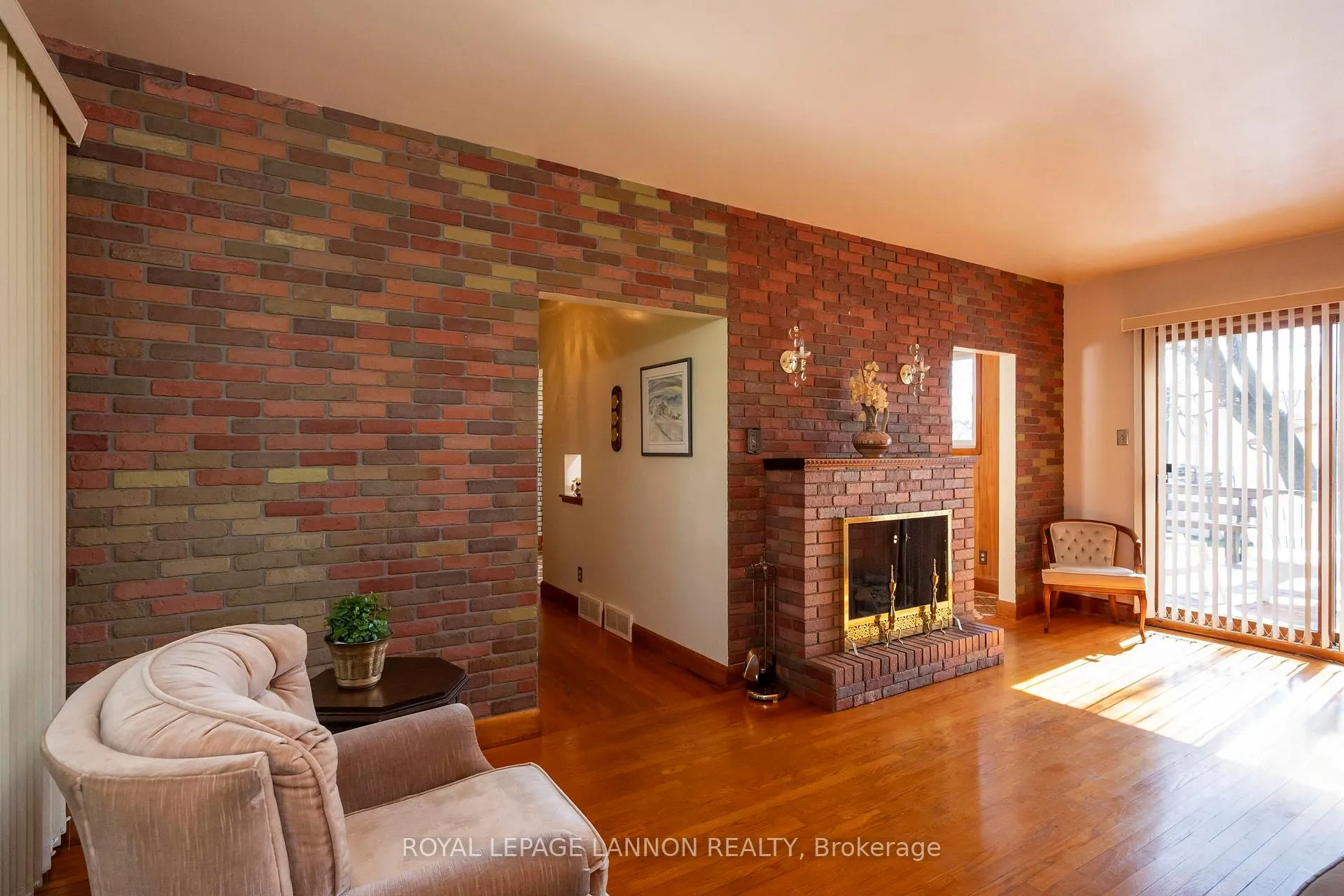 Photo 4 of 231 Alder Avenue, Thunder Bay, Forest Park — HOMEH