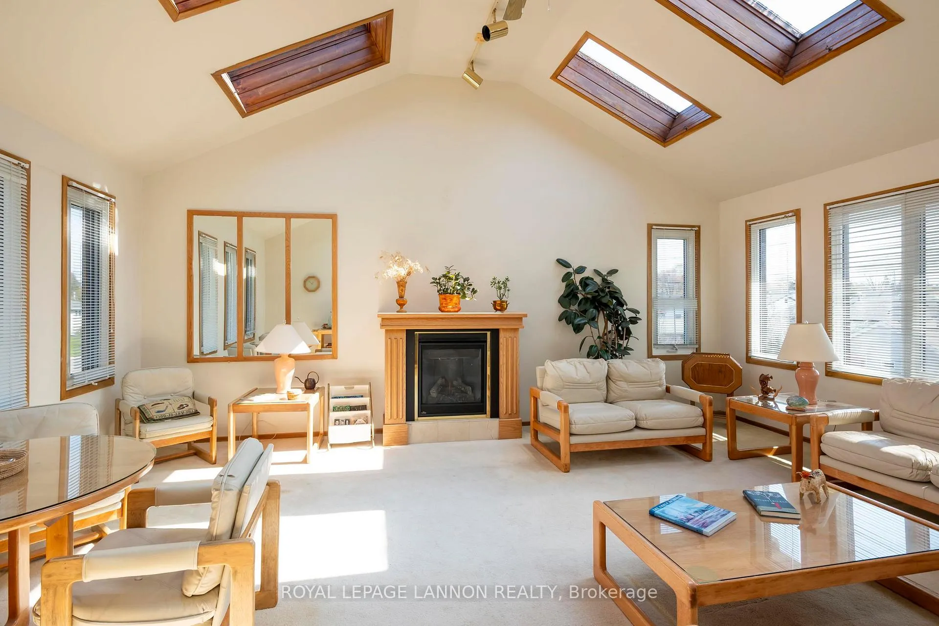 Photo 13 of 231 Alder Avenue, Thunder Bay, Forest Park — HOMEH