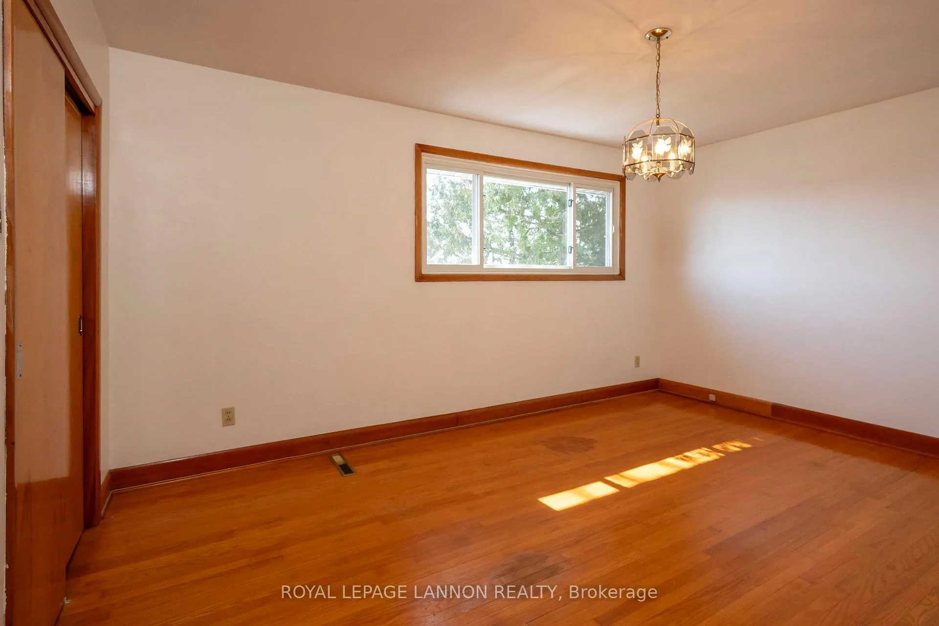 Photo 20 of 231 Alder Avenue, Thunder Bay, Forest Park — HOMEH