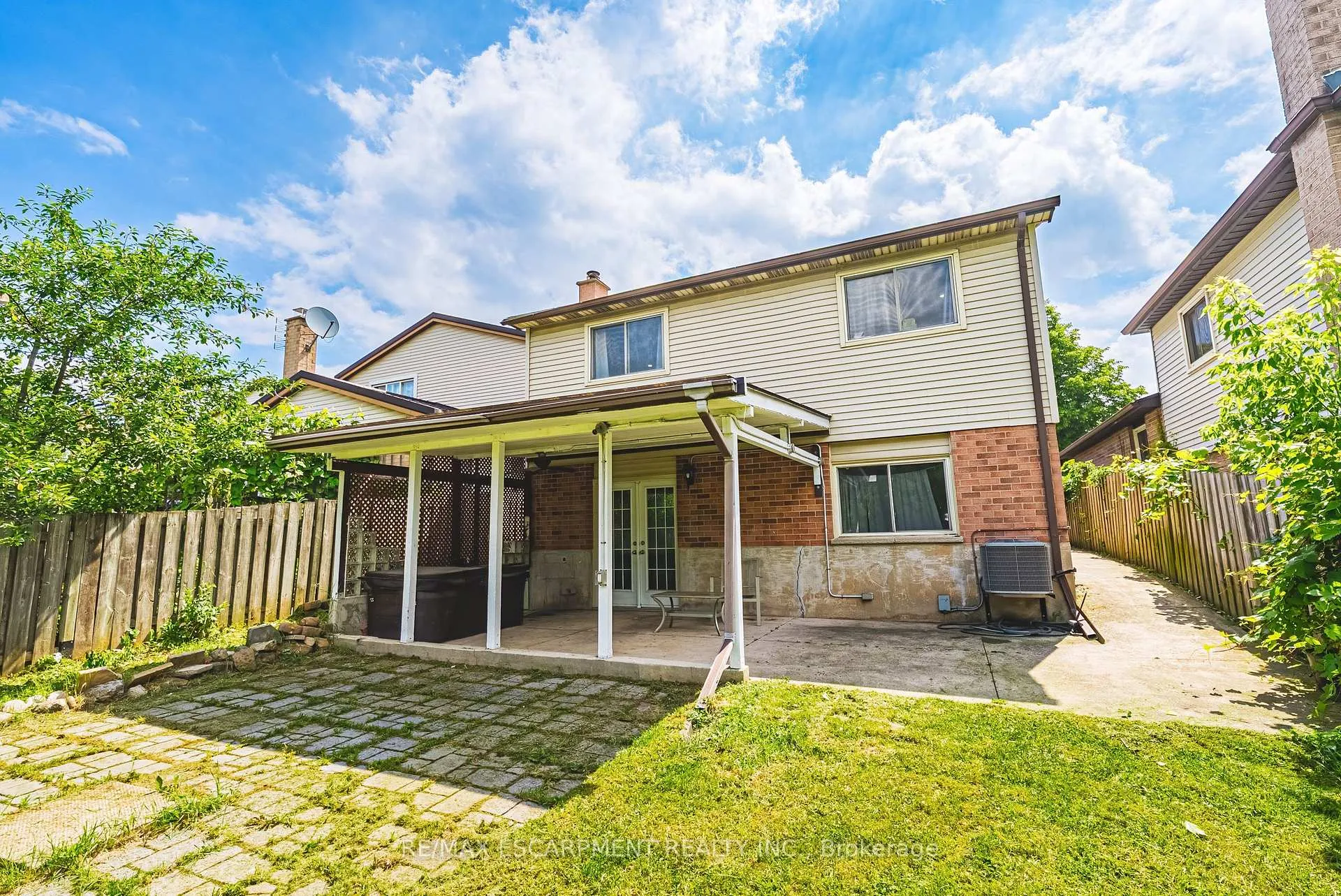 Photo 28 of 11 Drakes Drive, Hamilton, Lakeshore — HOMEH