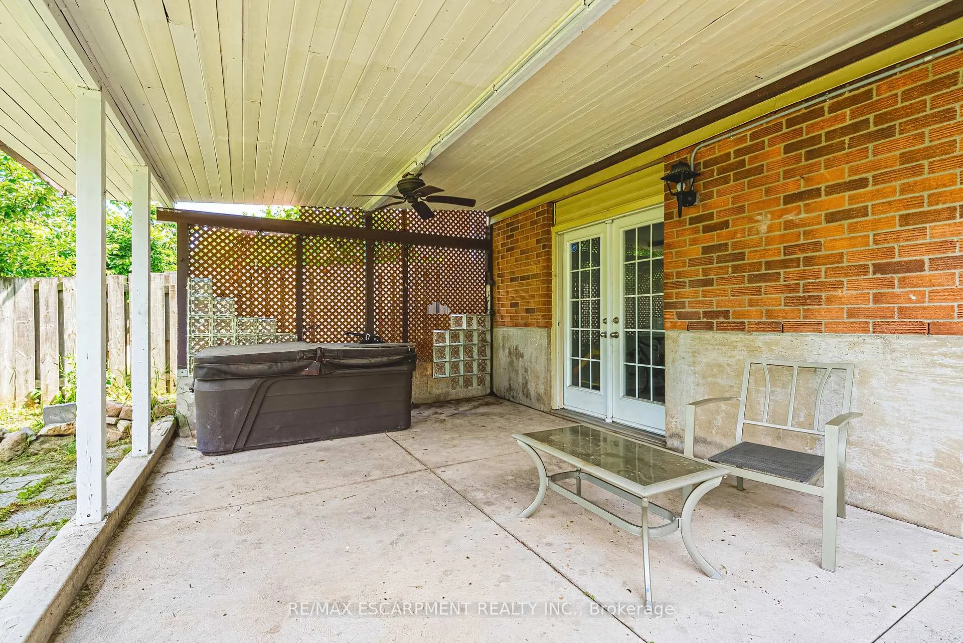Photo 29 of 11 Drakes Drive, Hamilton, Lakeshore — HOMEH
