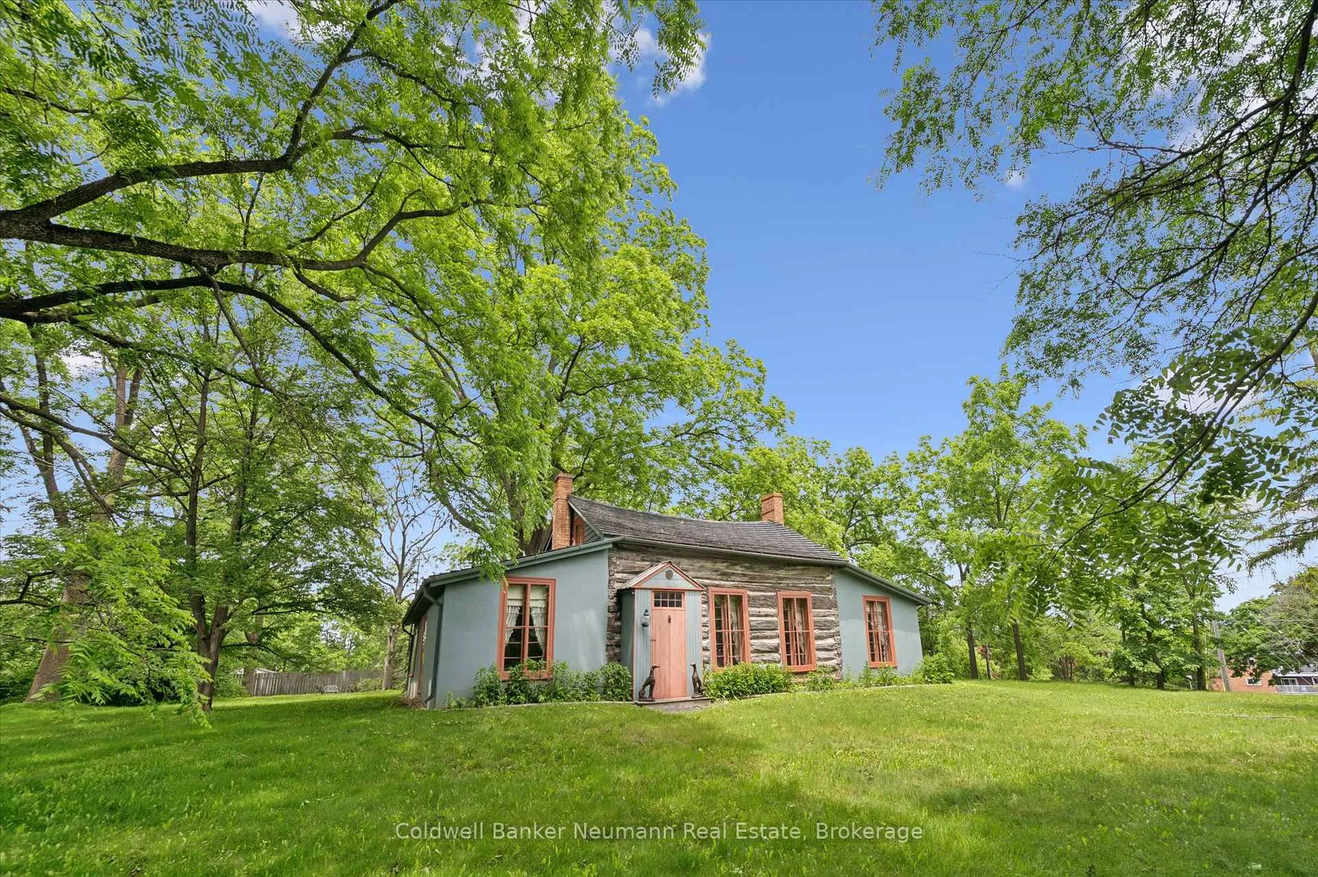 Photo 3 of 280 Palmer Street, Guelph, St. George's — HOMEH