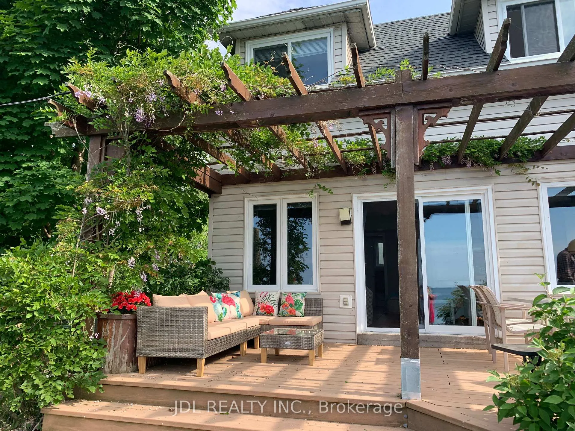 Photo 3 of 3188 Lakeshore Road, Haldimand, Dunnville — HOMEH