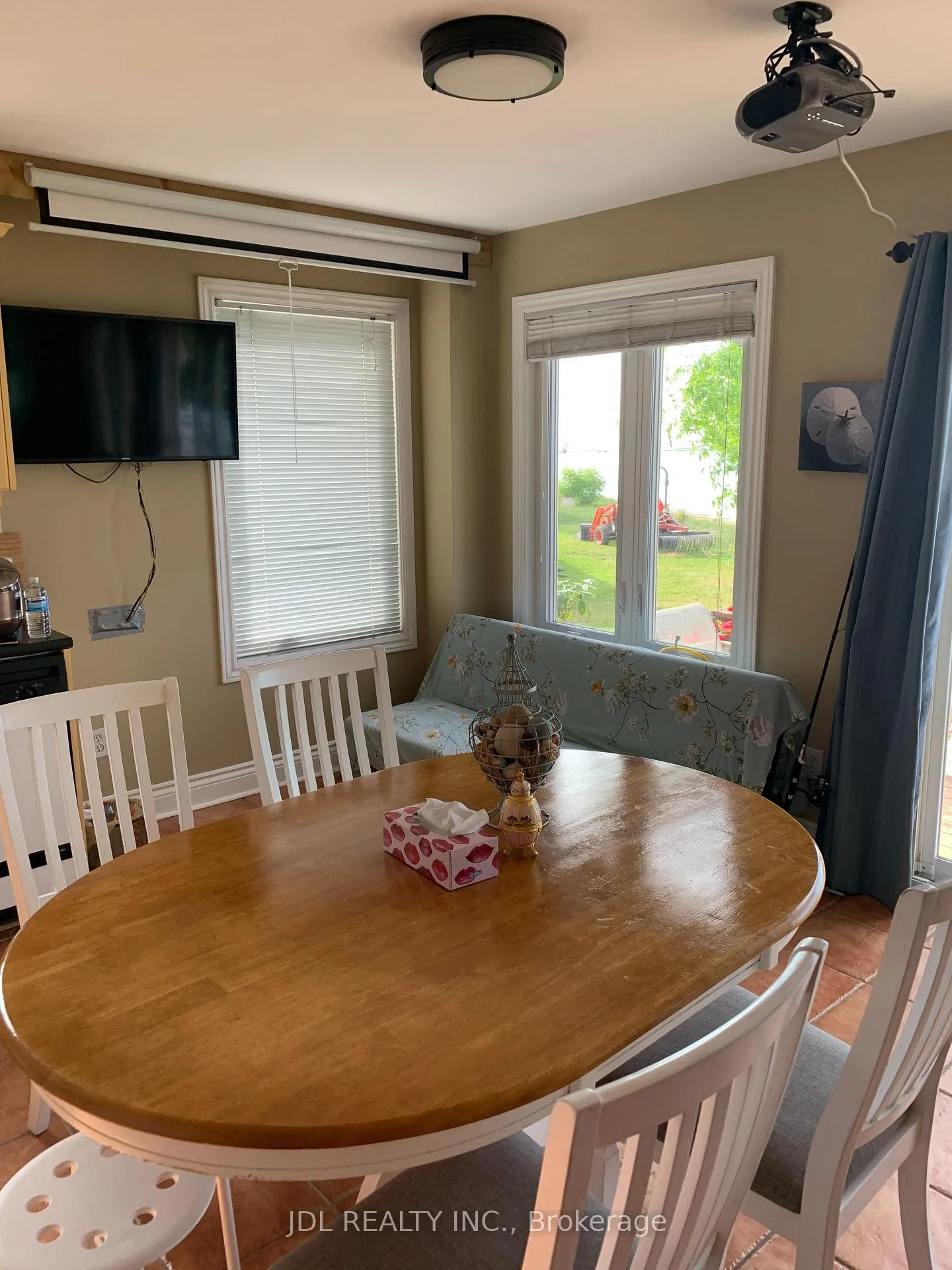 Photo 4 of 3188 Lakeshore Road, Haldimand, Dunnville — HOMEH