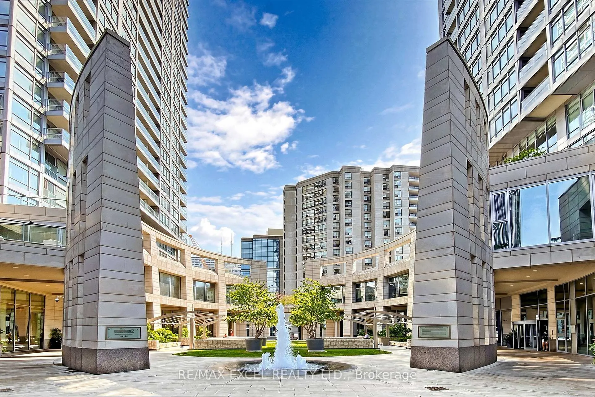 Front of Unit 3111, 2191 Yonge Street