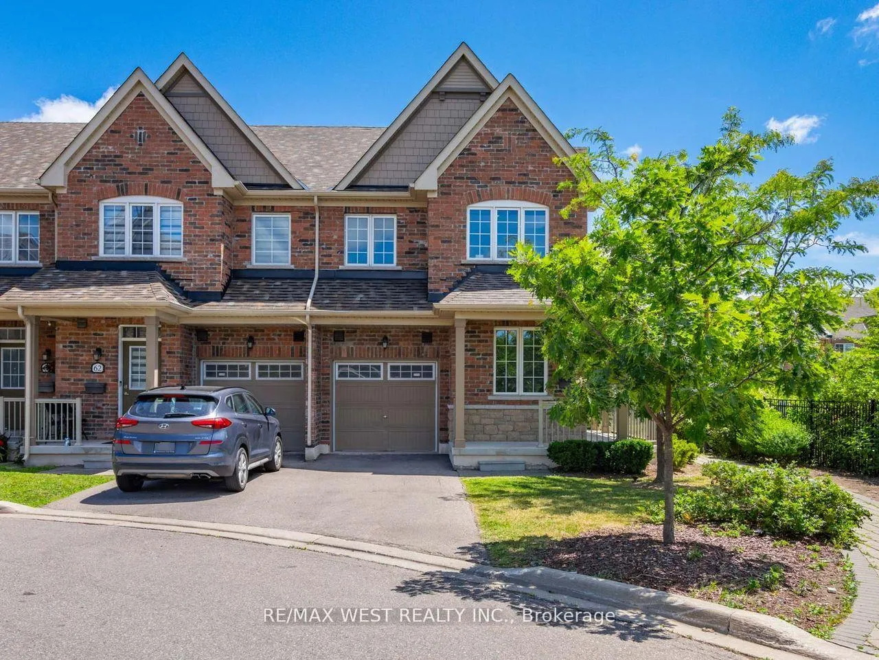 Photo 3 of 60 Utopia Way, Brampton, Bram East — HOMEH