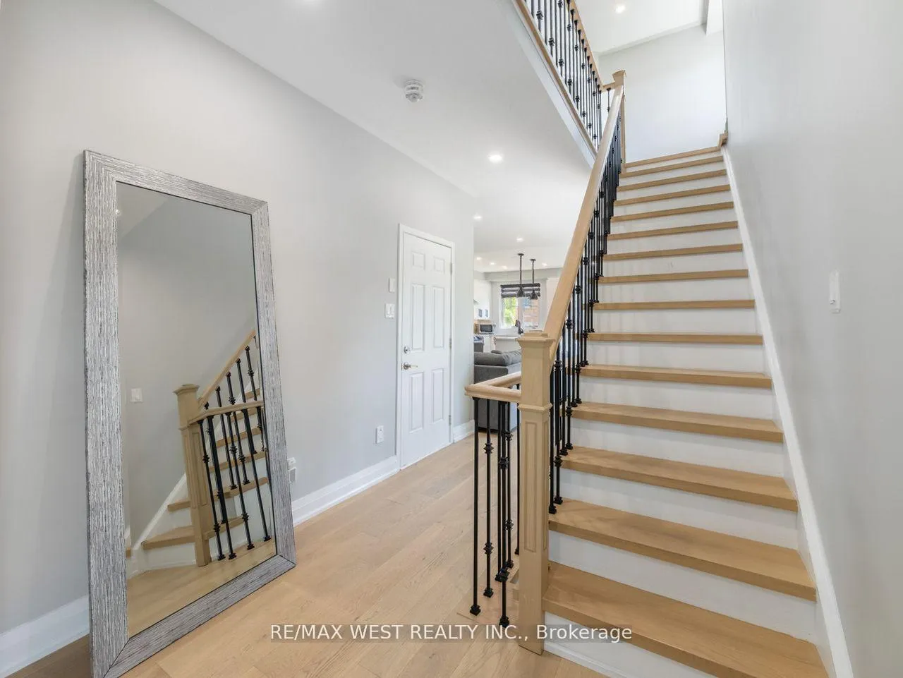 Photo 9 of 60 Utopia Way, Brampton, Bram East — HOMEH