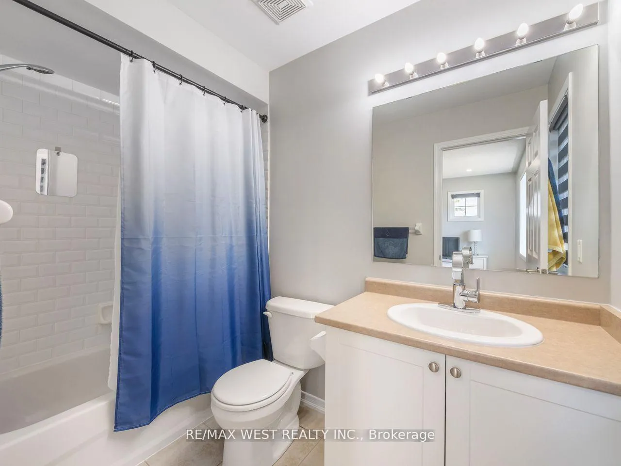 Photo 30 of 60 Utopia Way, Brampton, Bram East — HOMEH