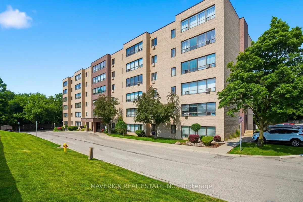 Front of Unit 303, 650 Cheapside Street