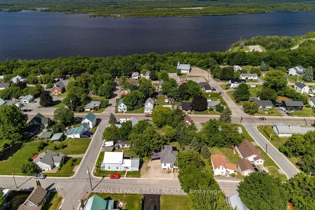 Photo 45 of 29 Gillies Street, McNab/Braeside, Mcnab/Braeside Twps — HOMEH