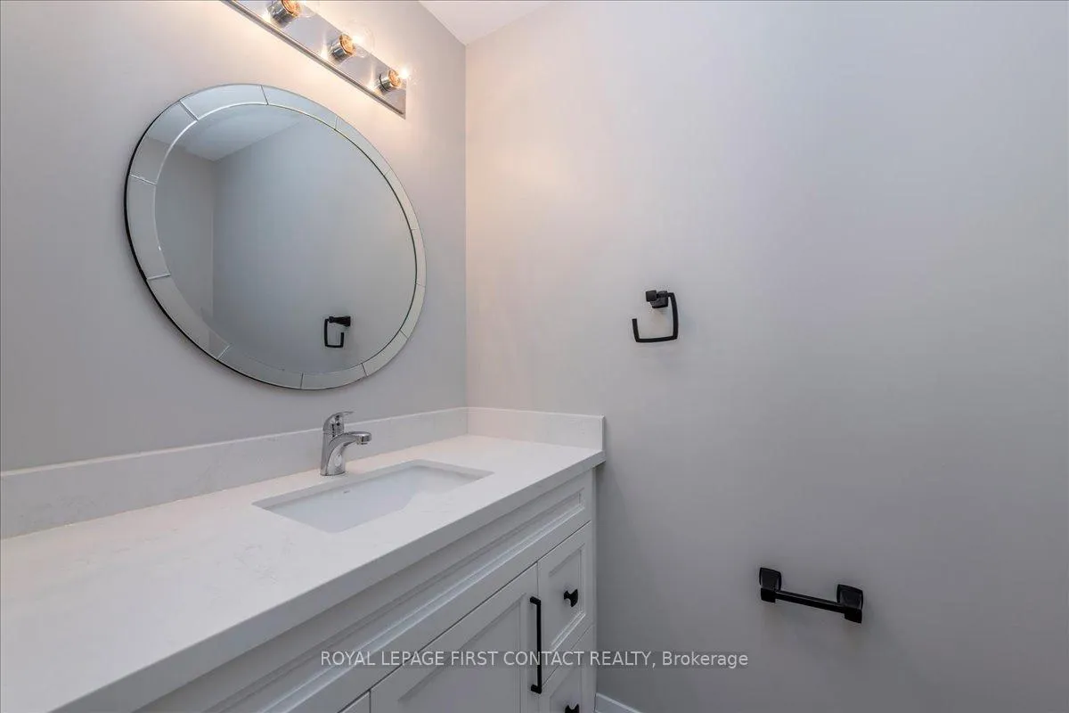 Photo 14 of 4 Stonehart Lane, Barrie, East Bayfield — HOMEH