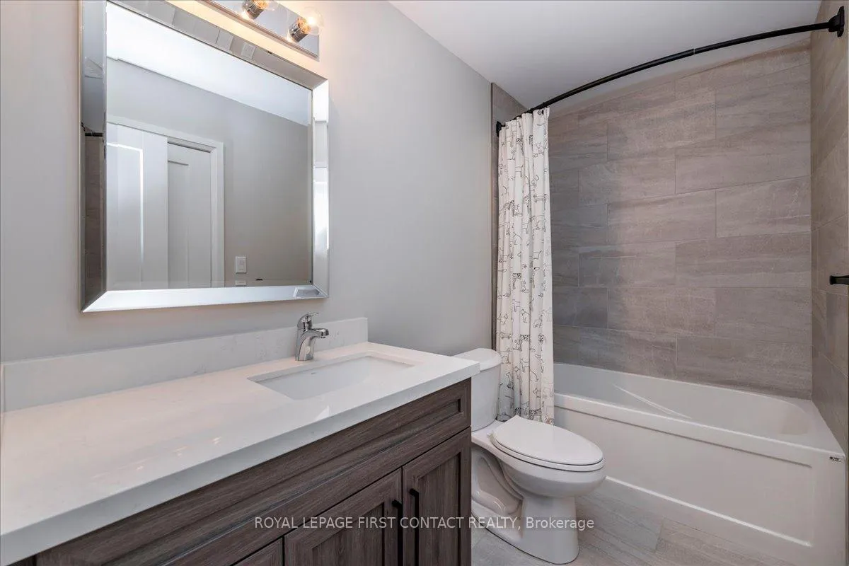 Photo 27 of 4 Stonehart Lane, Barrie, East Bayfield — HOMEH