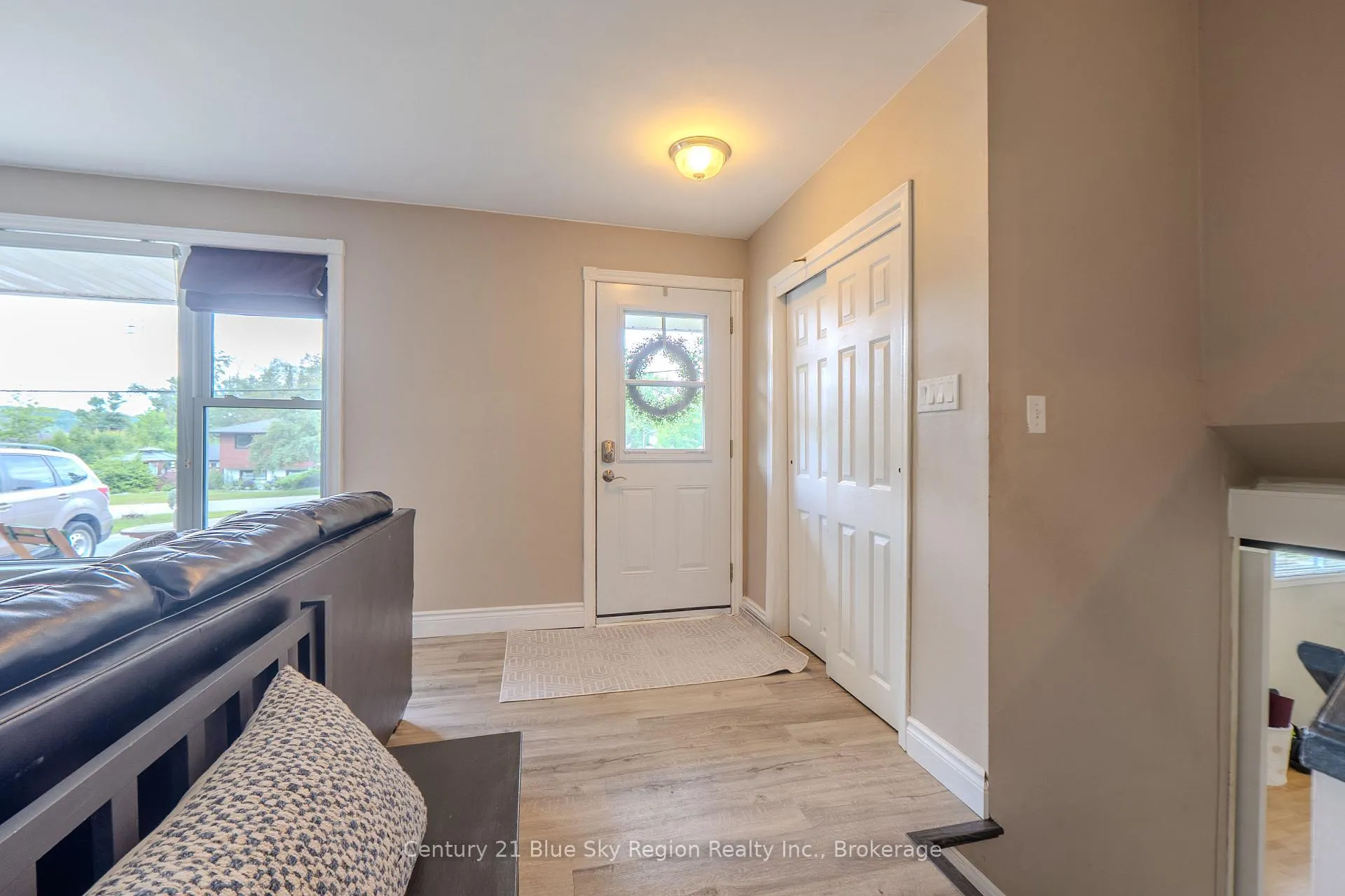 Photo 4 of 225 Reginald Road, North Bay, Birchaven — HOMEH