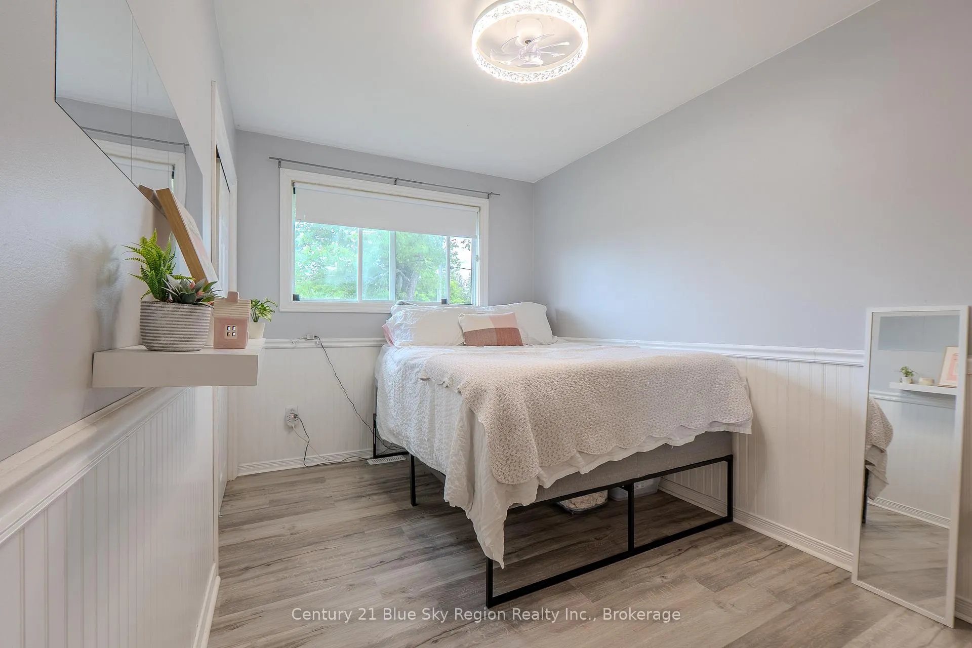 Photo 17 of 225 Reginald Road, North Bay, Birchaven — HOMEH
