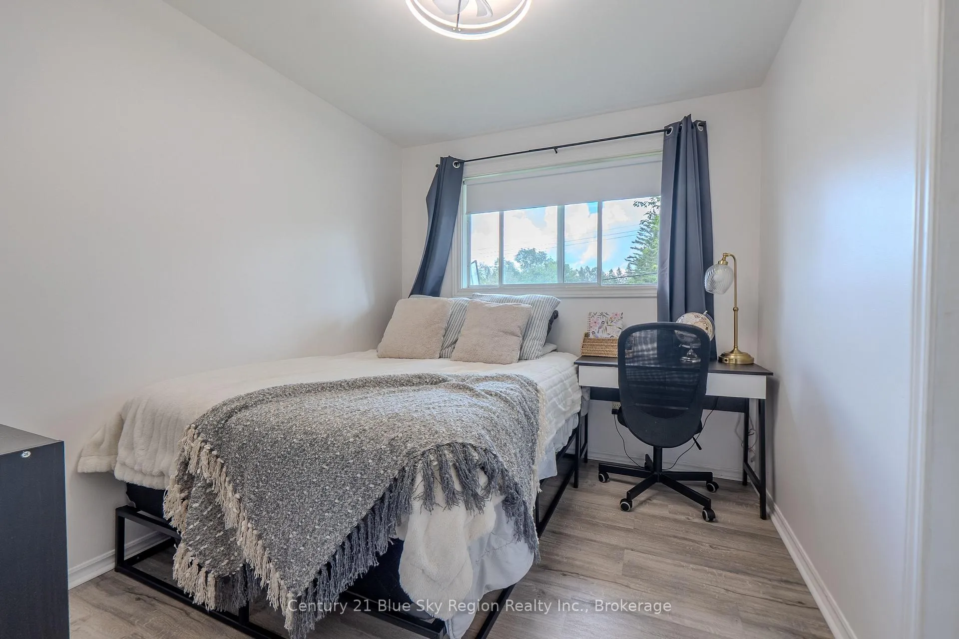 Photo 20 of 225 Reginald Road, North Bay, Birchaven — HOMEH