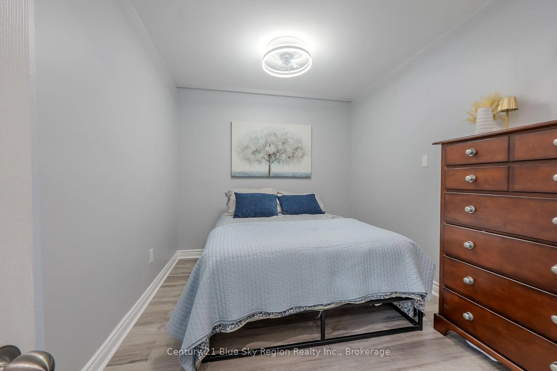 Photo 23 of 225 Reginald Road, North Bay, Birchaven — HOMEH