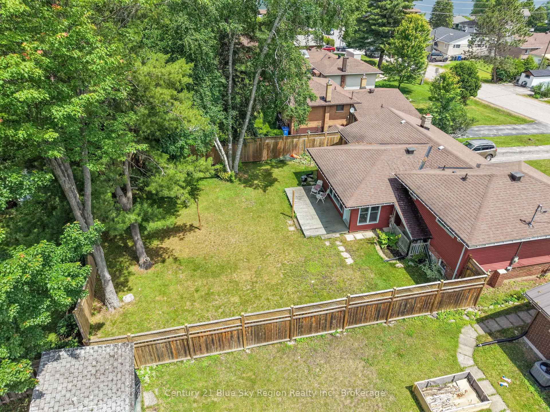 Photo 35 of 225 Reginald Road, North Bay, Birchaven — HOMEH
