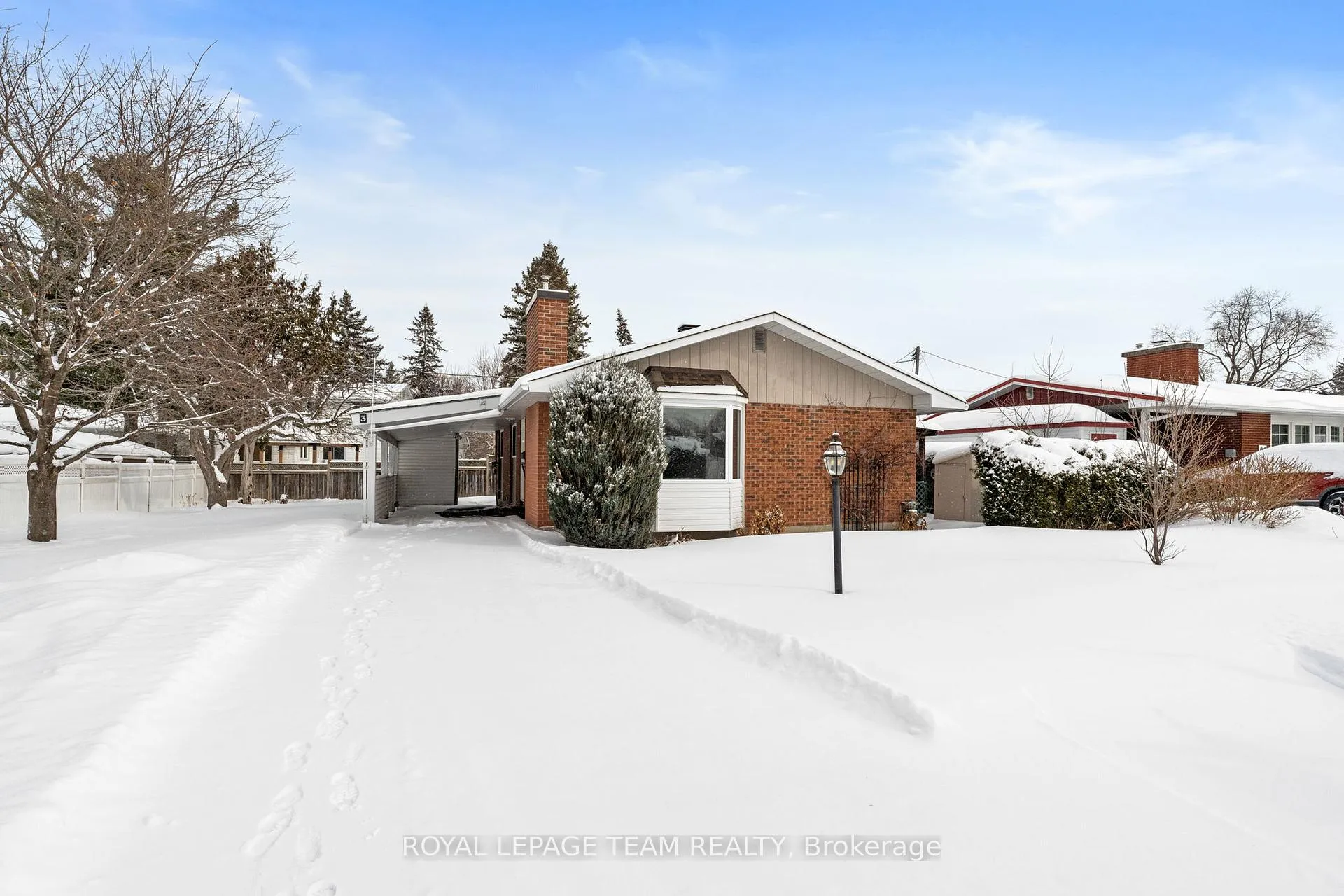 Photo 1 of 3 Domus Crescent, Ottawa, Lynwood Village — HOMEH