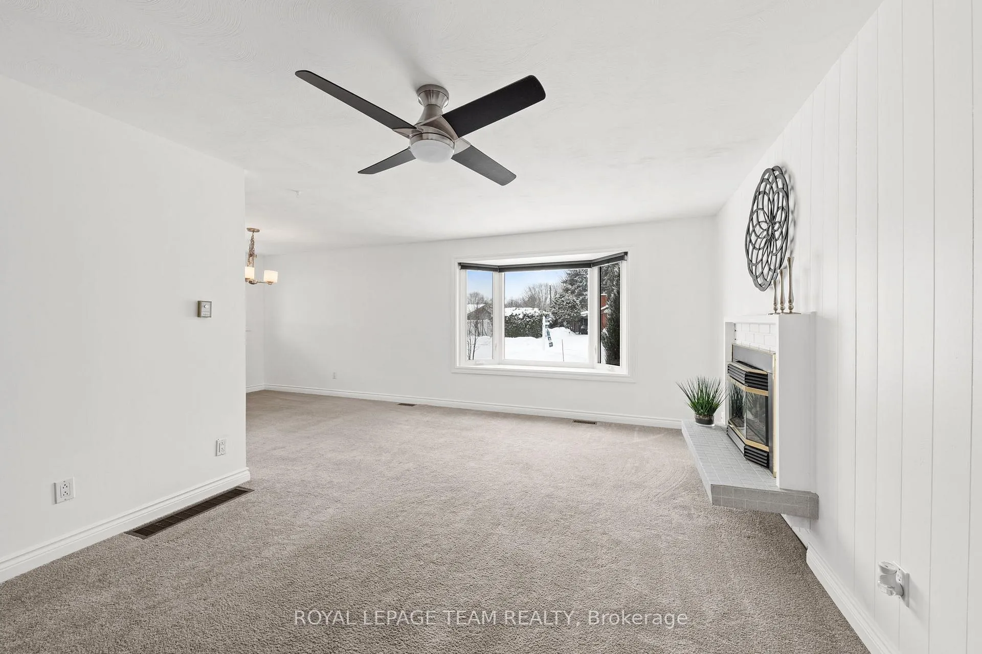 Photo 9 of 3 Domus Crescent, Ottawa, Lynwood Village — HOMEH
