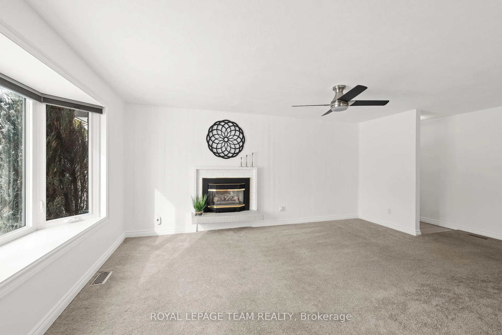 Photo 19 of 3 Domus Crescent, Ottawa, Lynwood Village — HOMEH