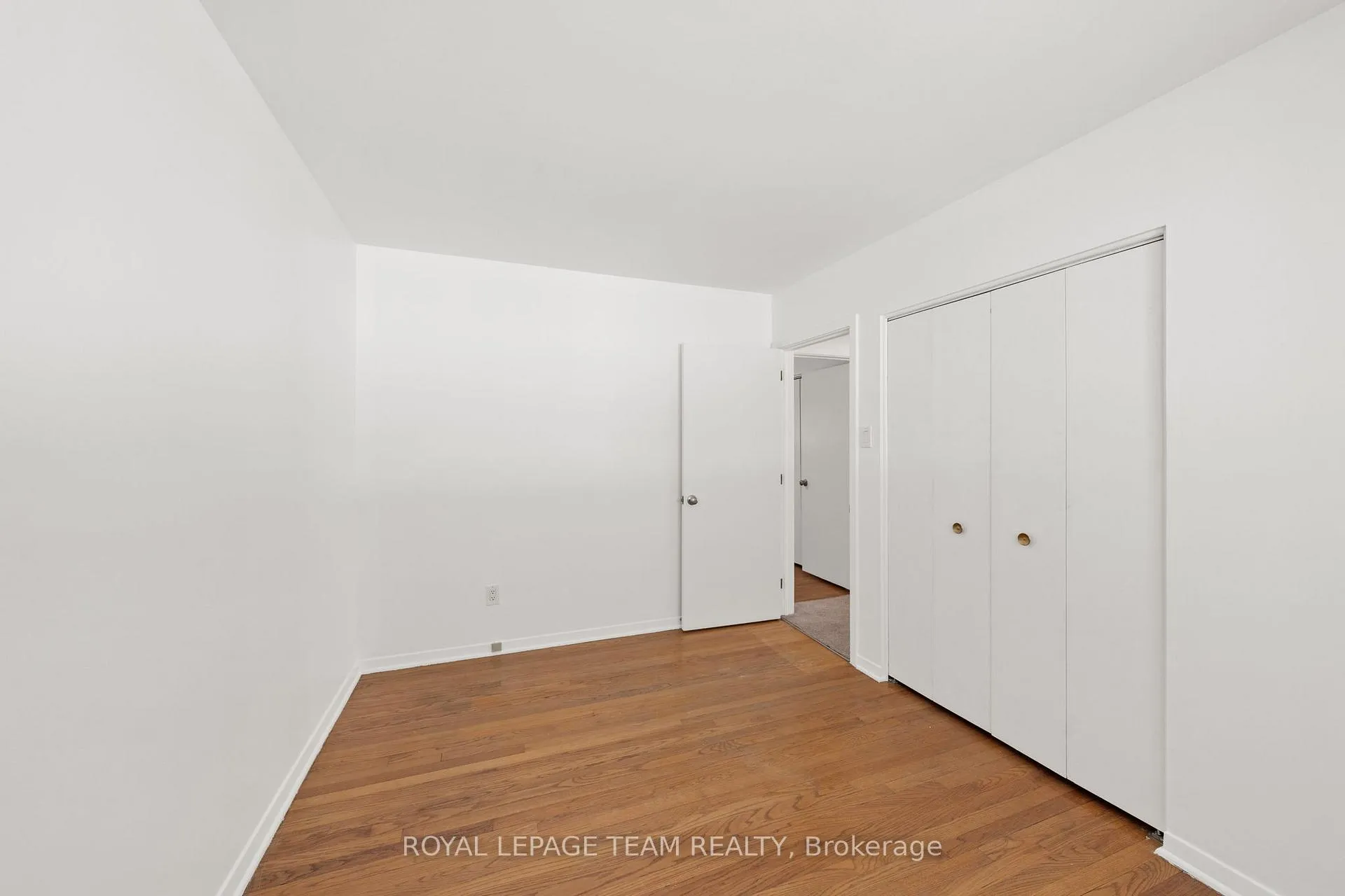 Photo 25 of 3 Domus Crescent, Ottawa, Lynwood Village — HOMEH