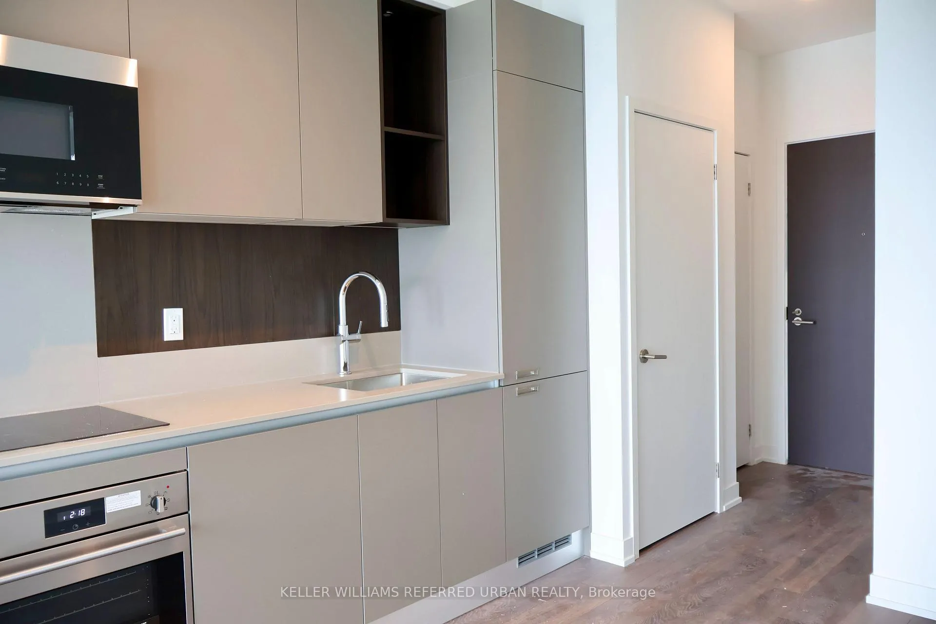 Photo 7 of Unit 1209, 39 Mary Street, Barrie, City Centre — HOMEH