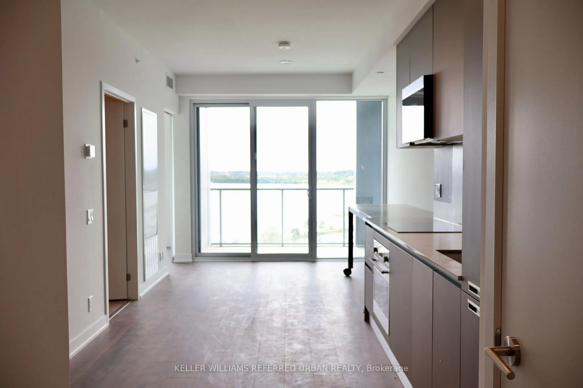 Photo 10 of Unit 1209, 39 Mary Street, Barrie, City Centre — HOMEH