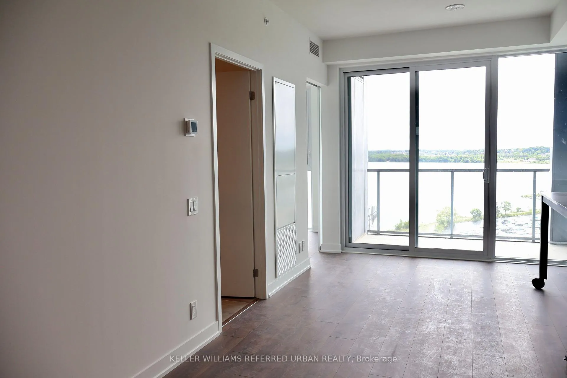 Photo 11 of Unit 1209, 39 Mary Street, Barrie, City Centre — HOMEH