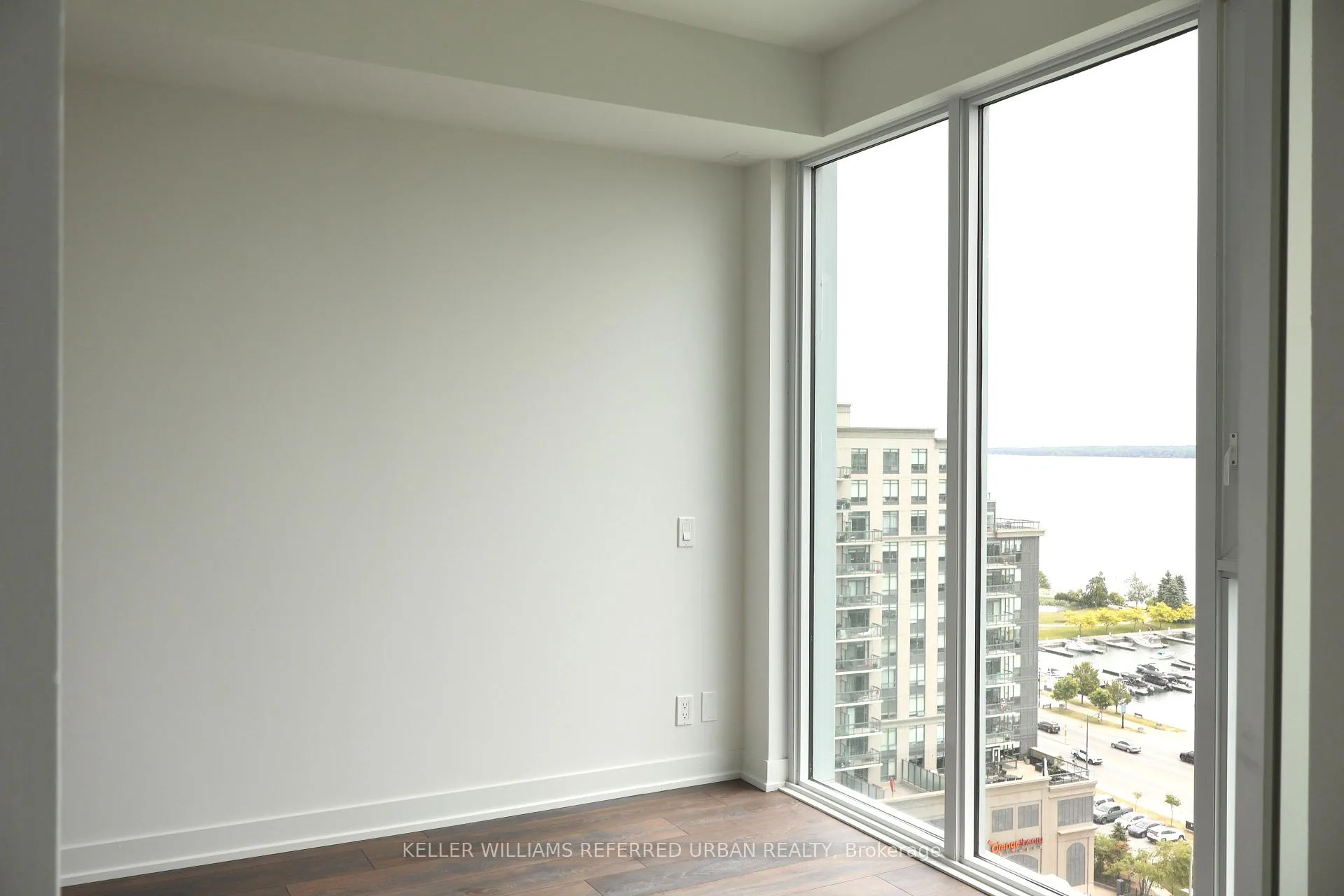 Photo 13 of Unit 1209, 39 Mary Street, Barrie, City Centre — HOMEH