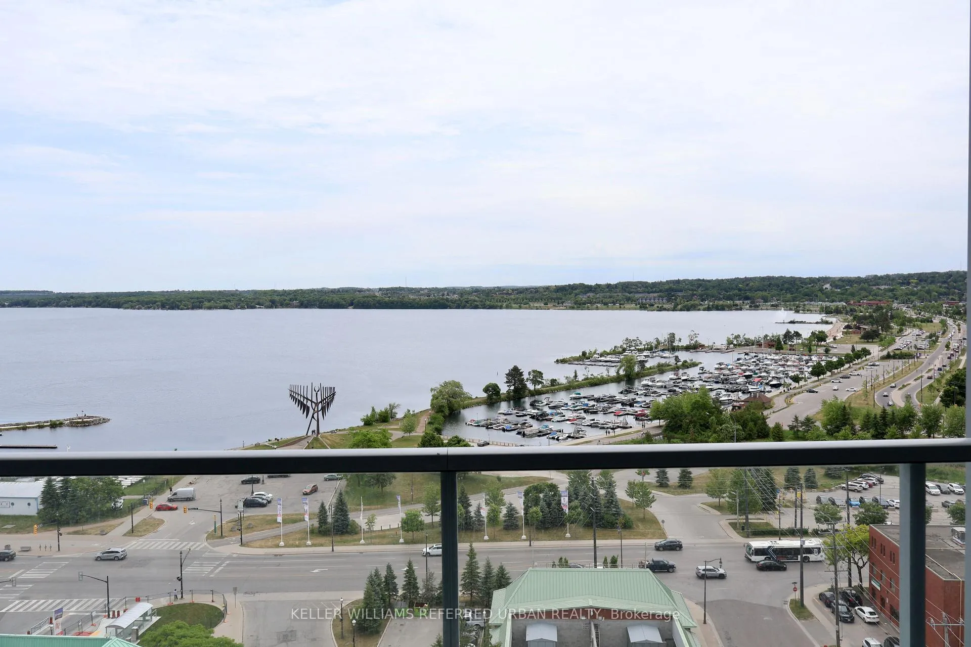 Photo 15 of Unit 1209, 39 Mary Street, Barrie, City Centre — HOMEH