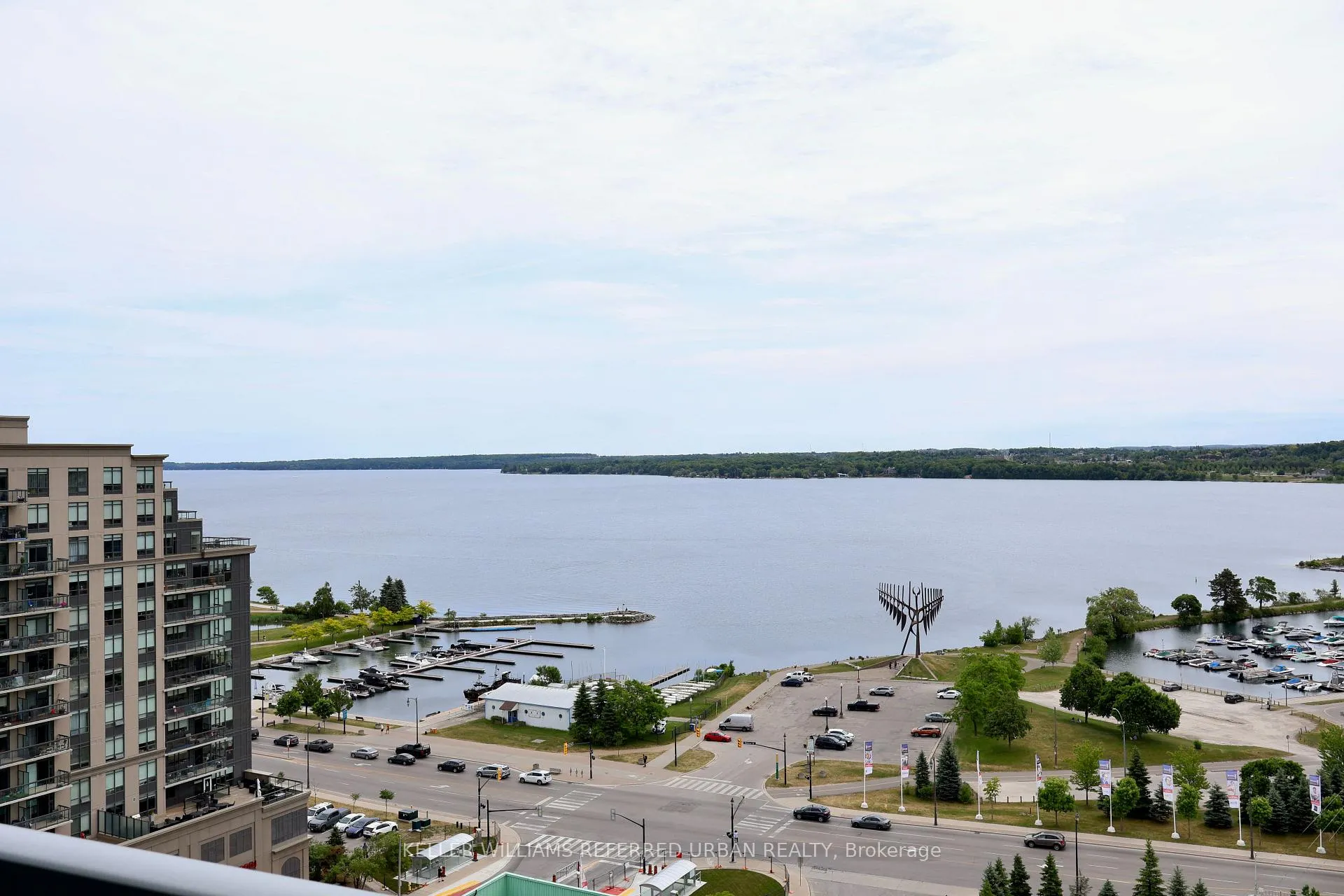 Photo 16 of Unit 1209, 39 Mary Street, Barrie, City Centre — HOMEH